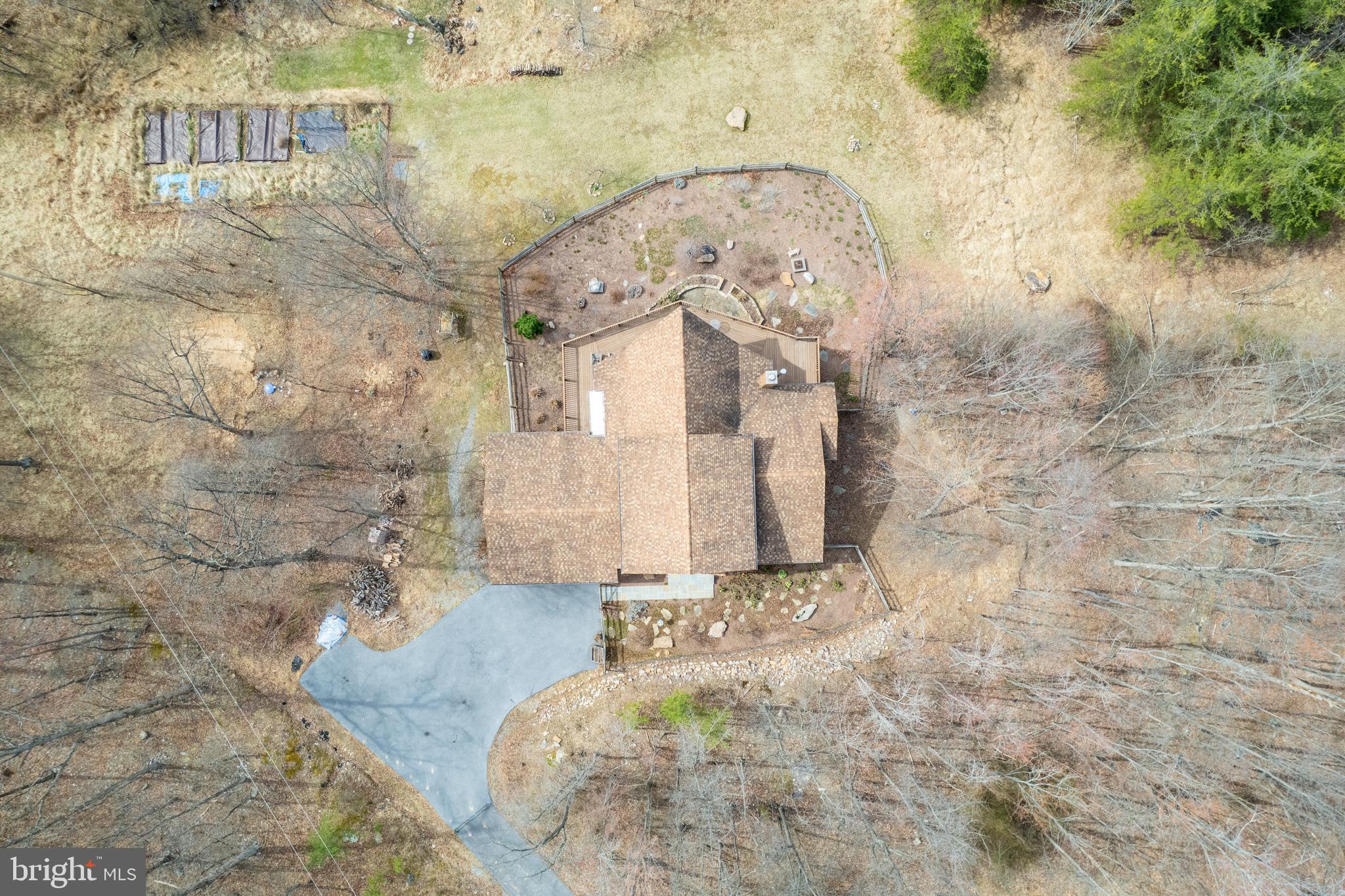 ROUND TOP ESTATES - Residential