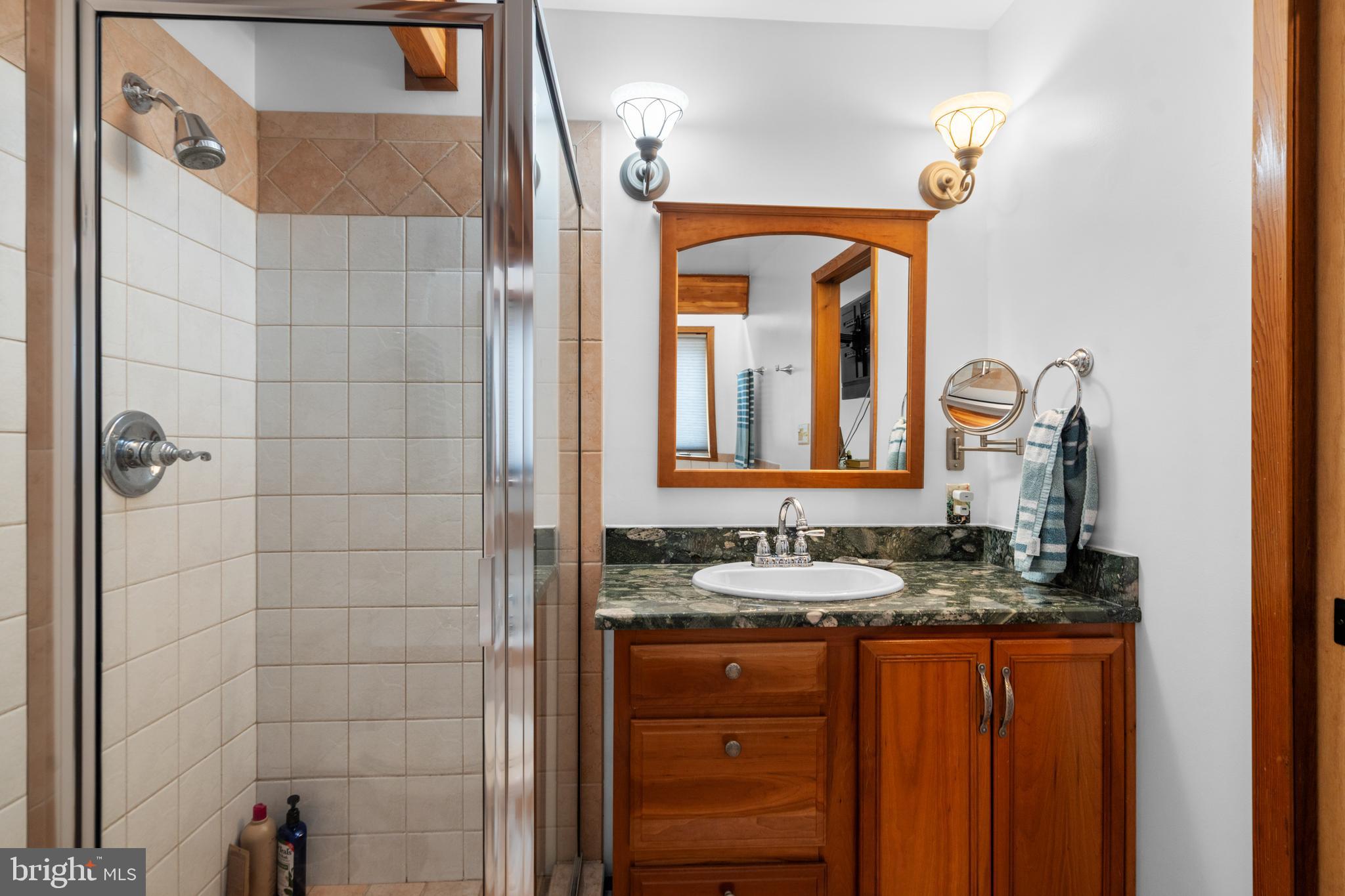 ROUND TOP ESTATES - Residential