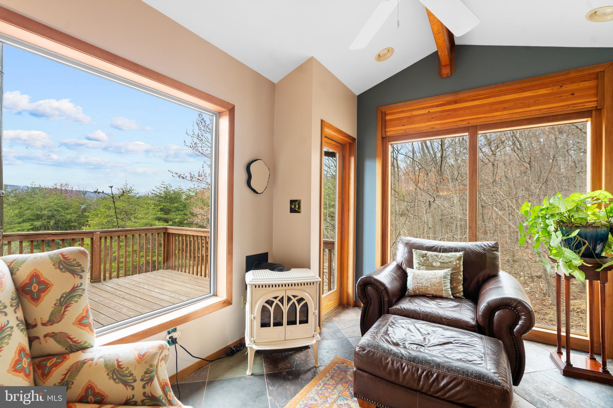 ROUND TOP ESTATES - Residential