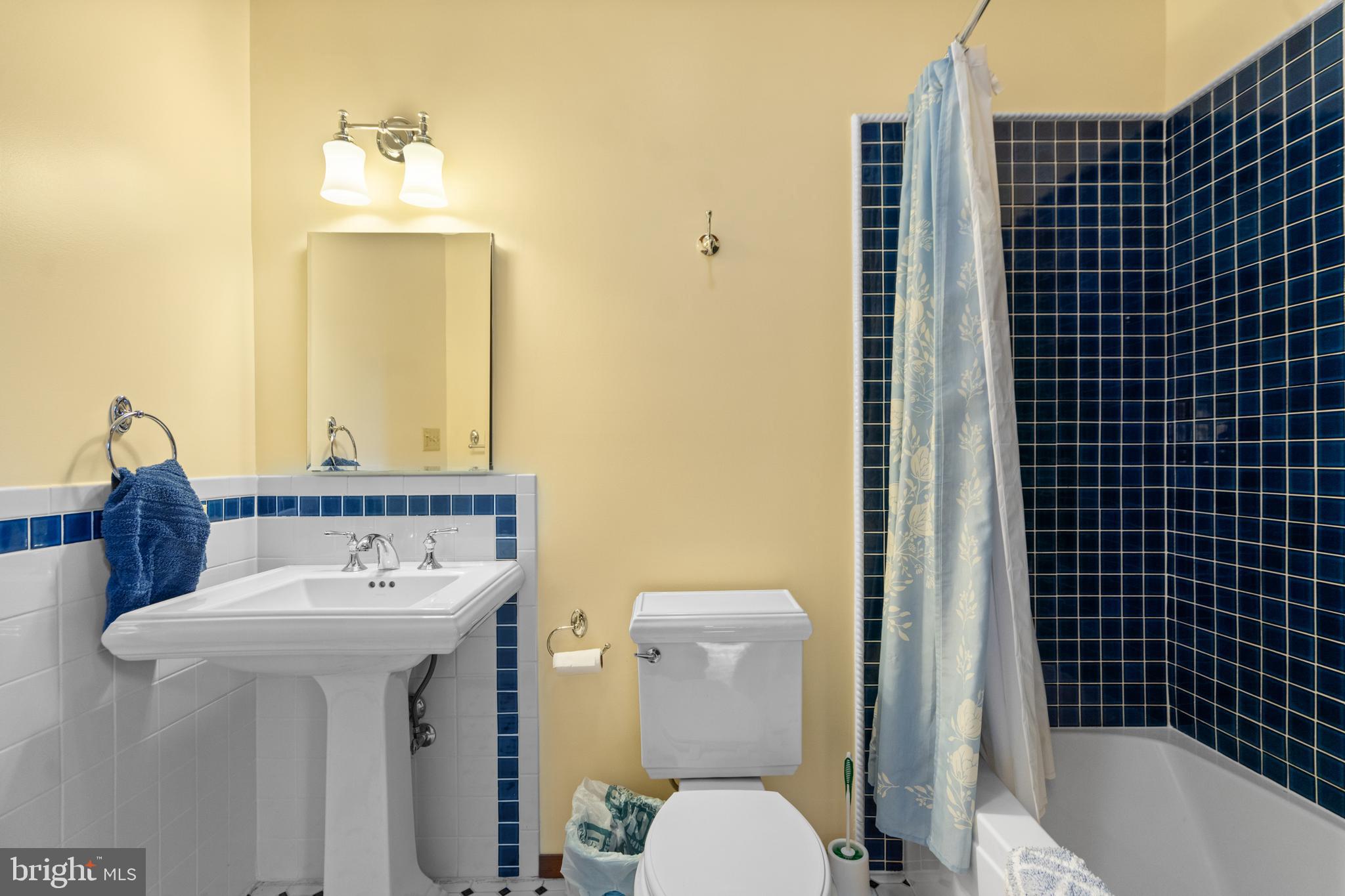 ROUND TOP ESTATES - Residential