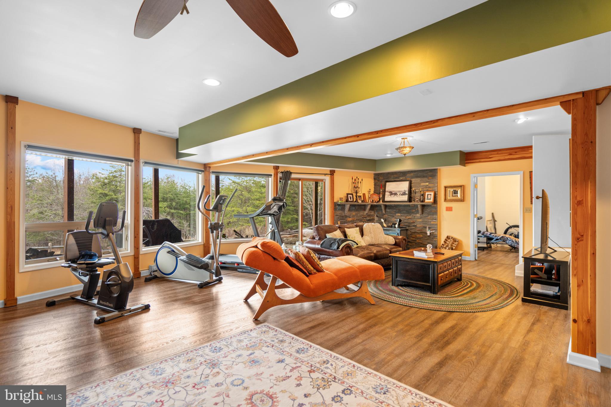 ROUND TOP ESTATES - Residential