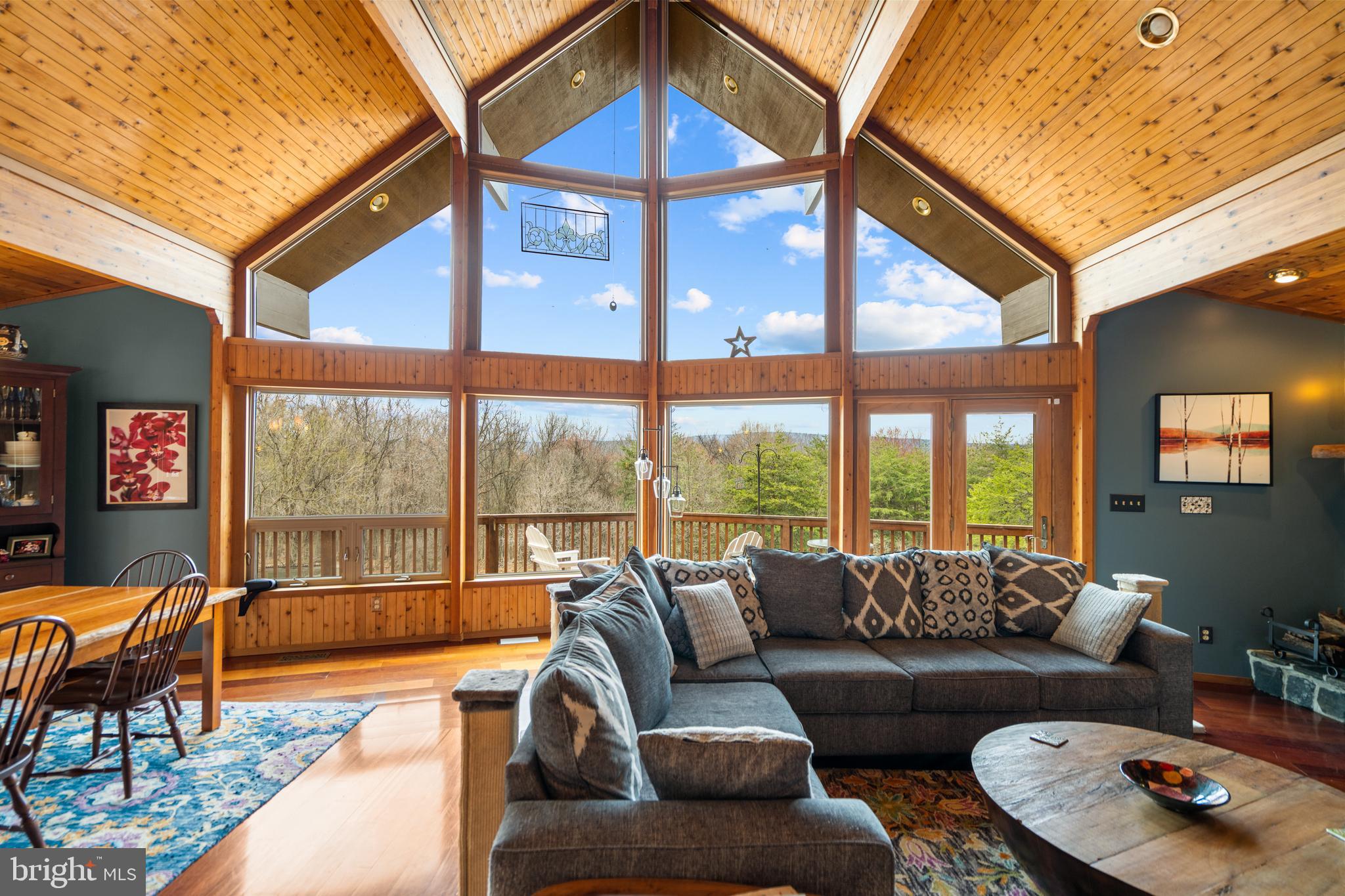 ROUND TOP ESTATES - Residential