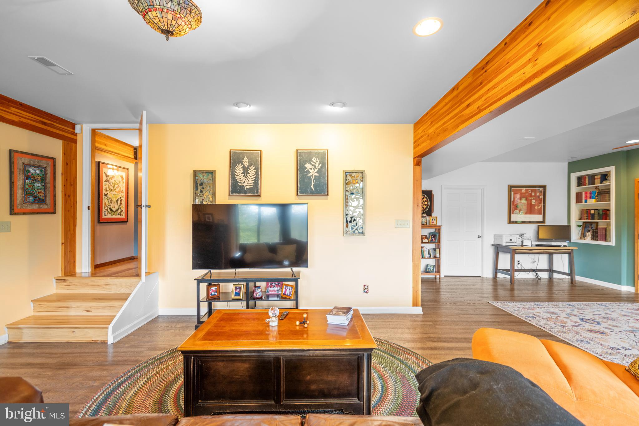 ROUND TOP ESTATES - Residential