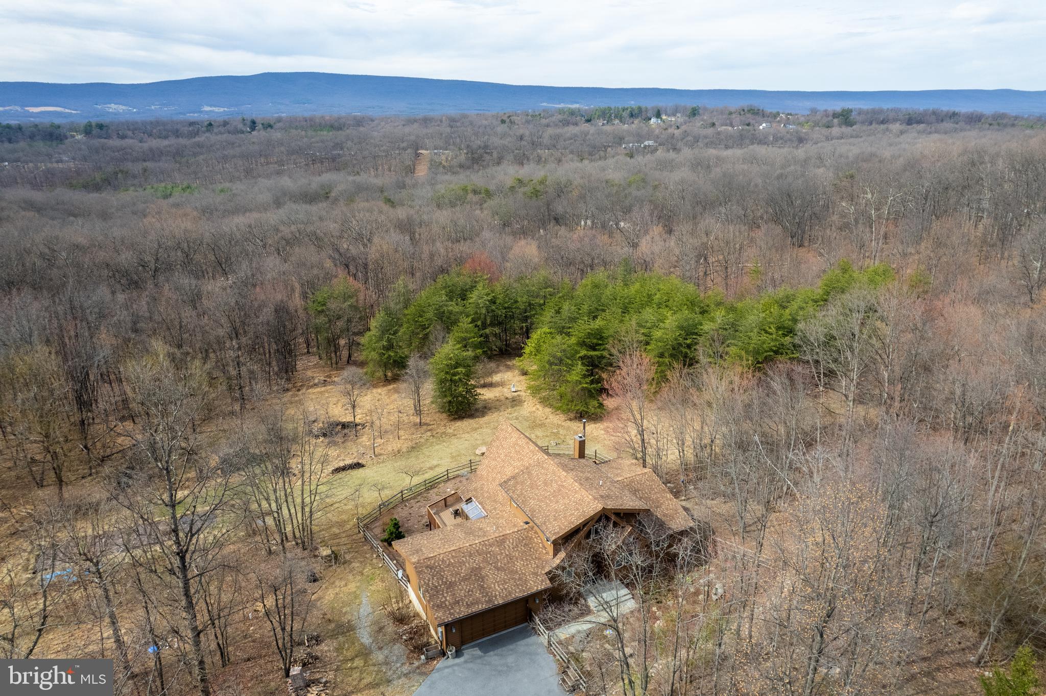 ROUND TOP ESTATES - Residential