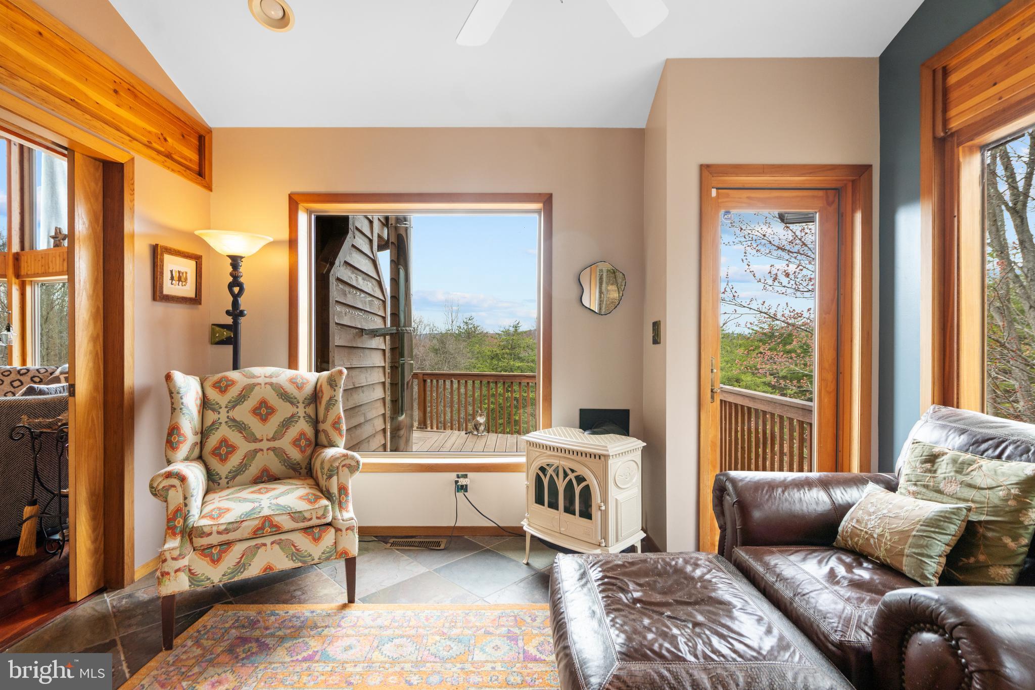 ROUND TOP ESTATES - Residential