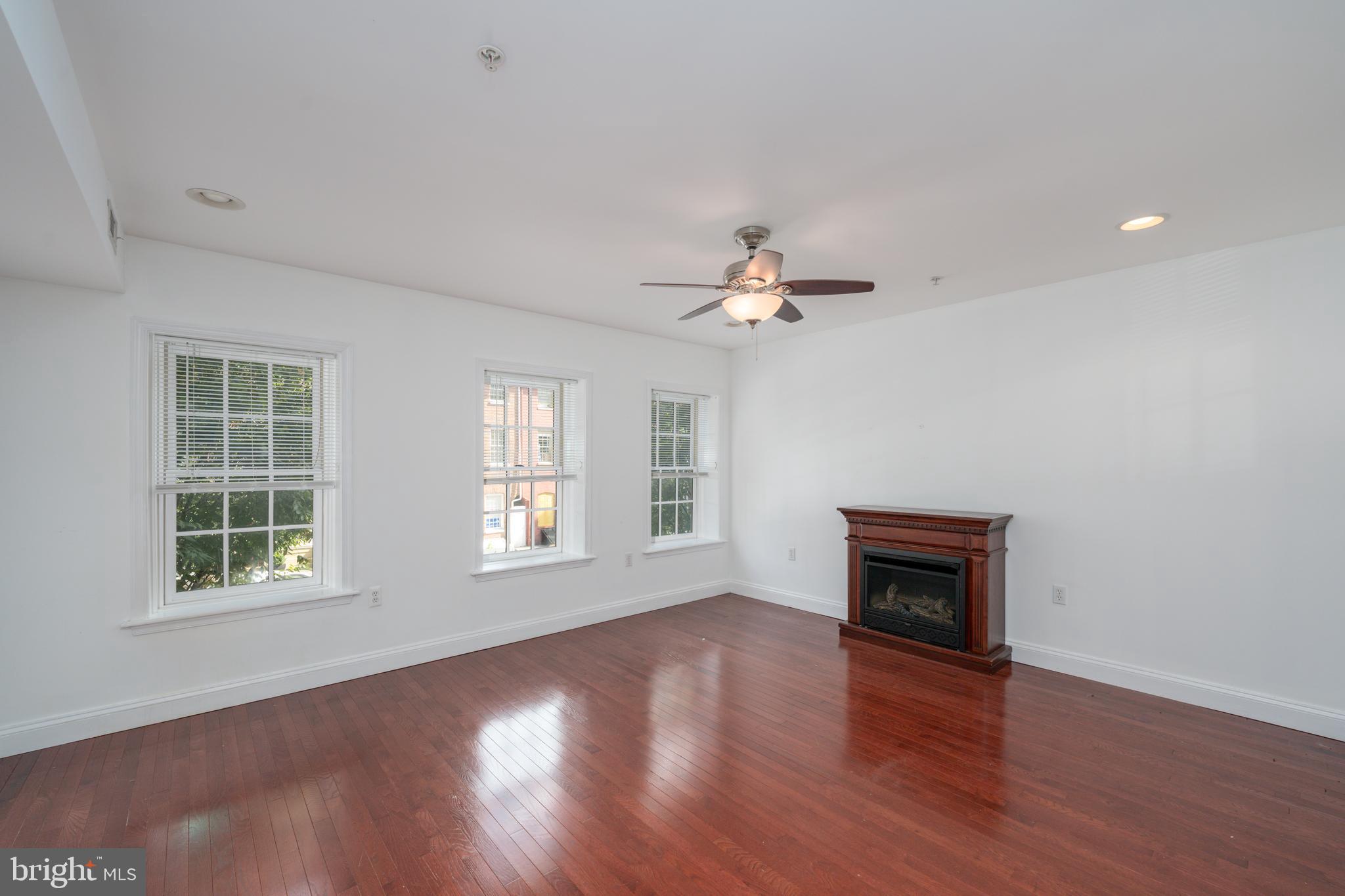 838 S BOND STREET 2