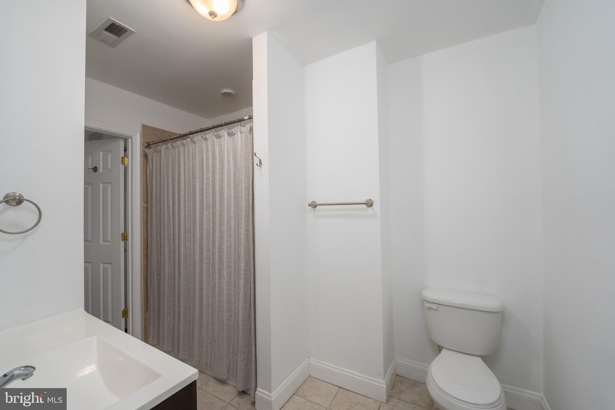 FELLS POINT HISTORIC DISTRICT - Residential Lease