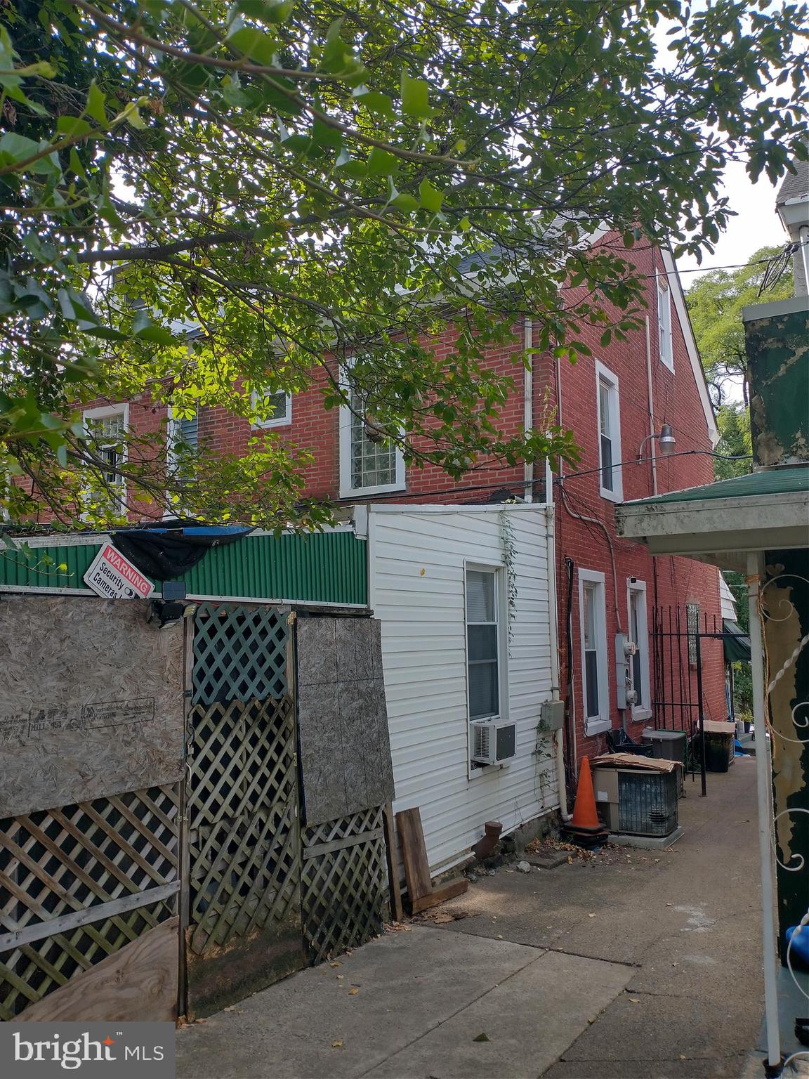 GERMANTOWN - Residential