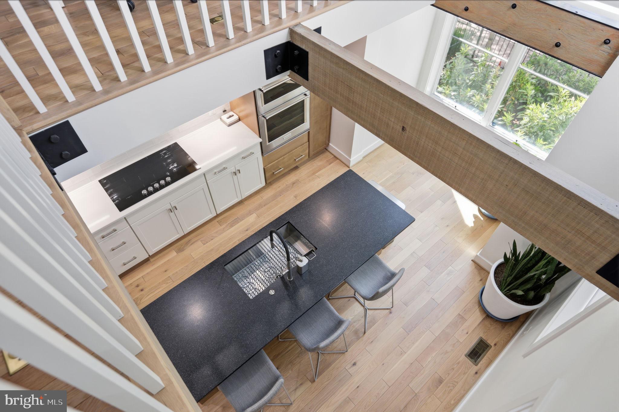 LOGAN CIRCLE - Residential