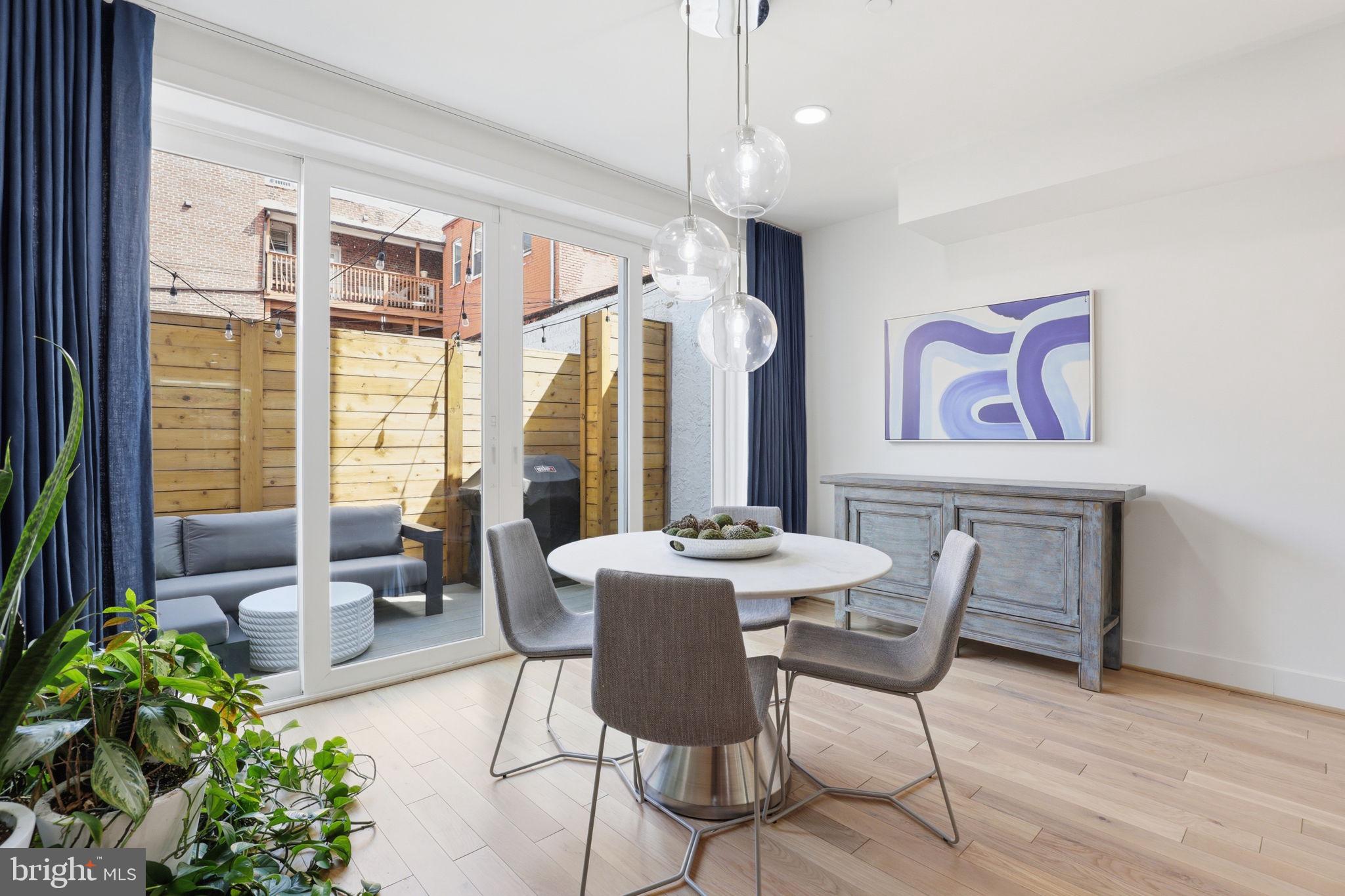 LOGAN CIRCLE - Residential
