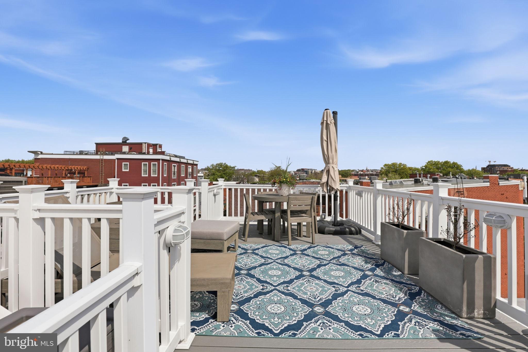 LOGAN CIRCLE - Residential