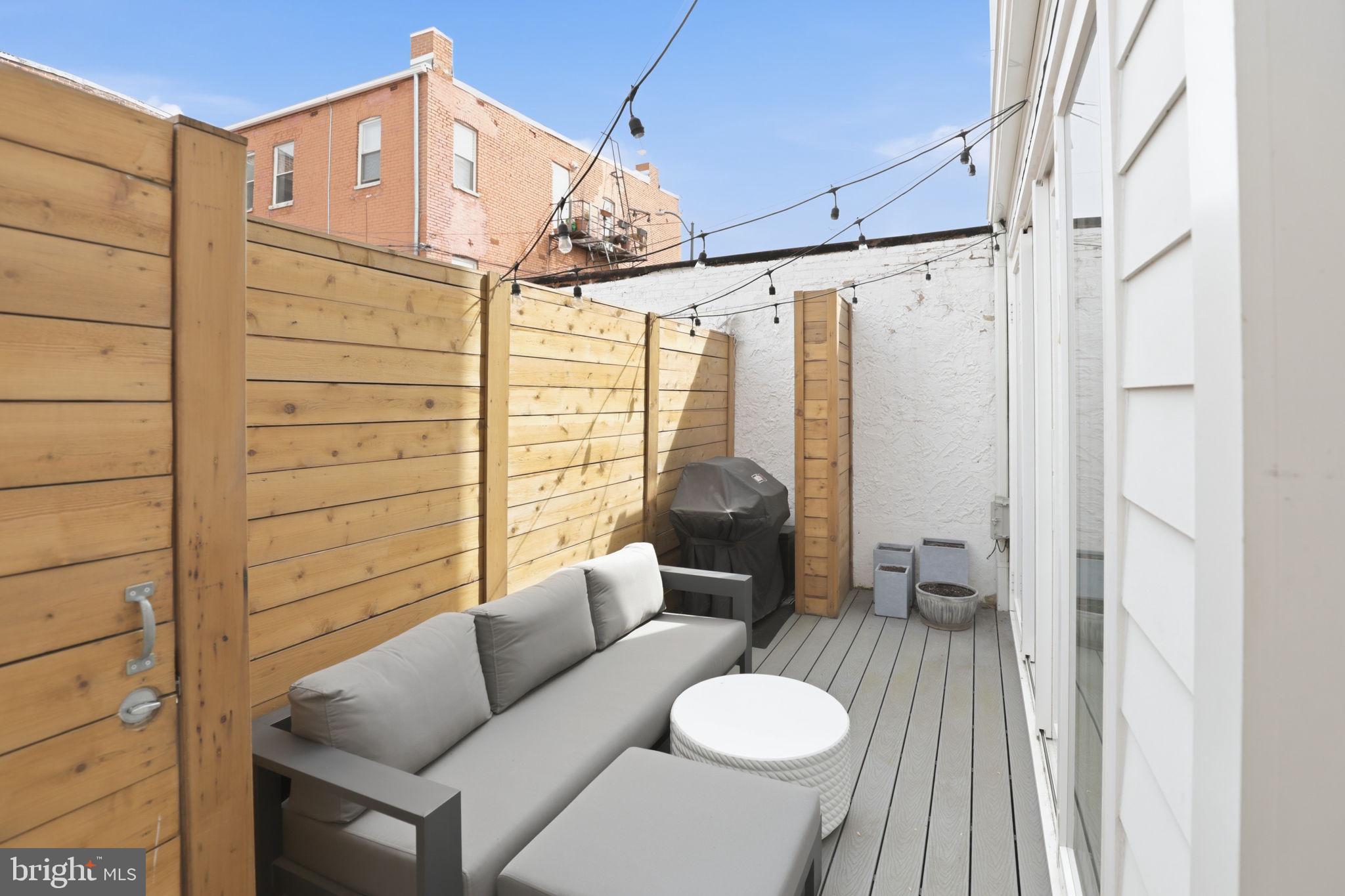 LOGAN CIRCLE - Residential
