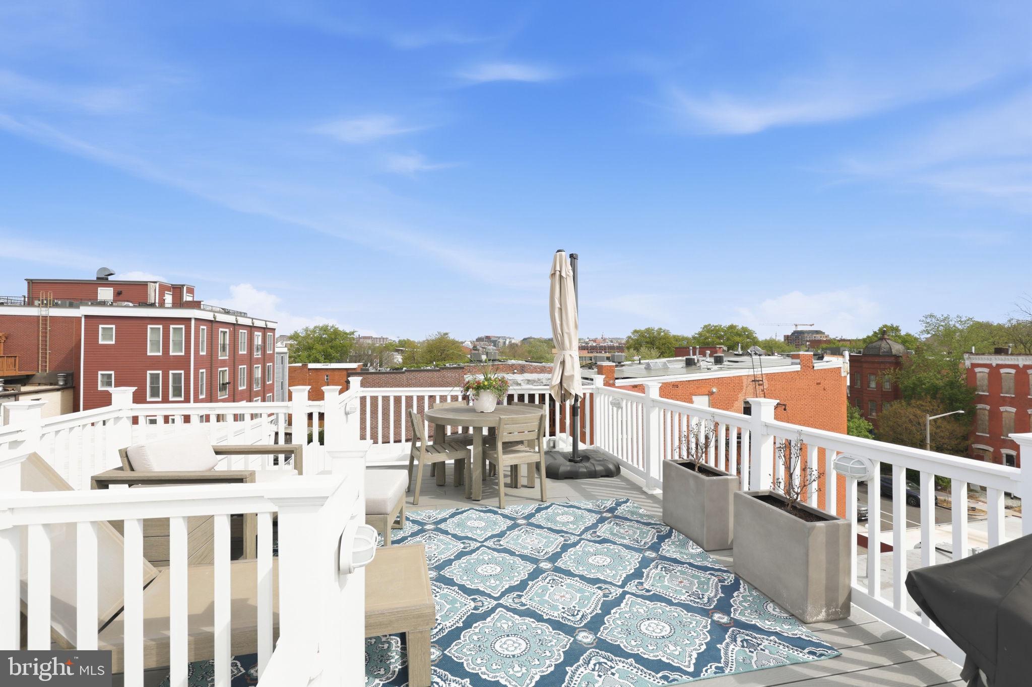 LOGAN CIRCLE - Residential