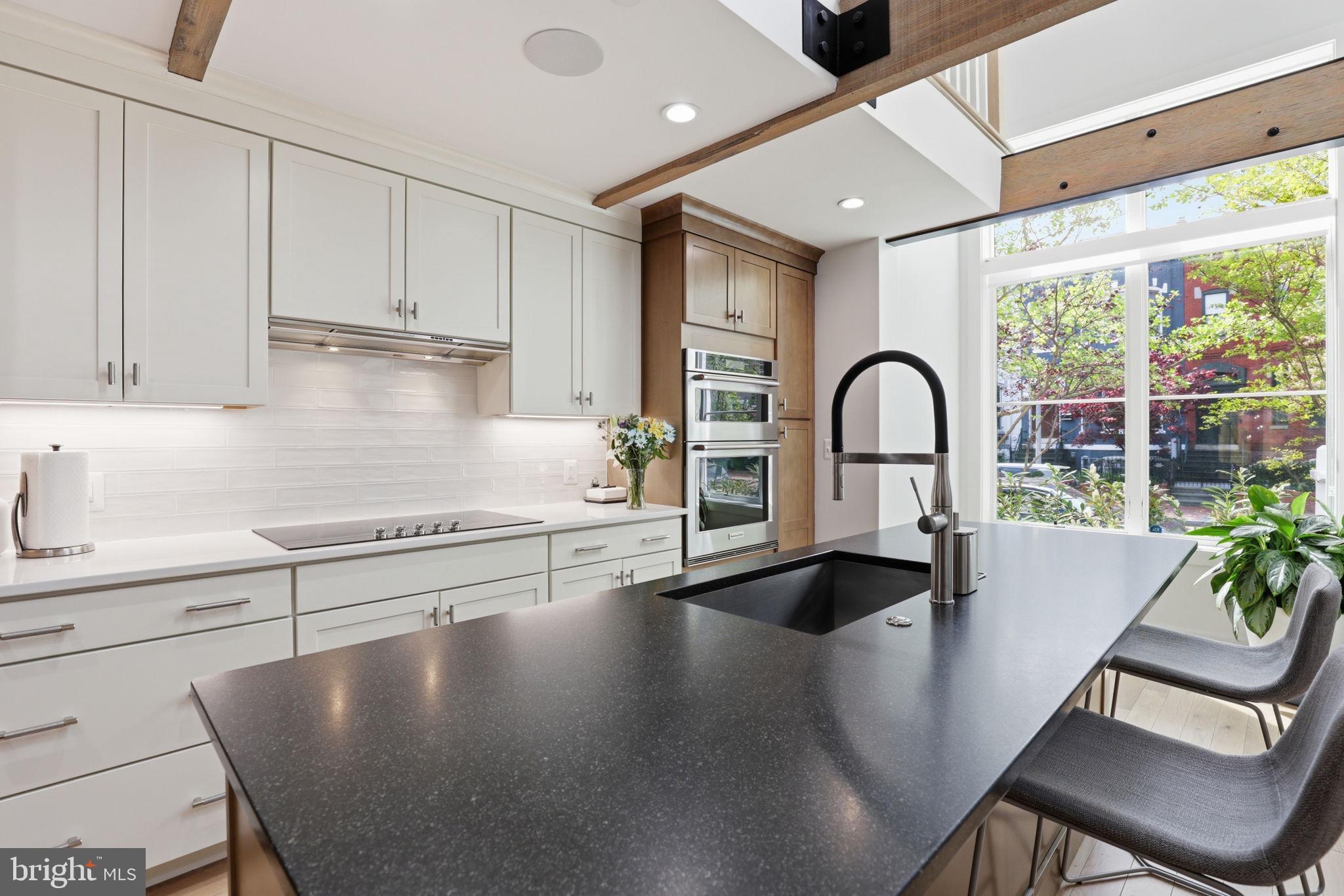LOGAN CIRCLE - Residential