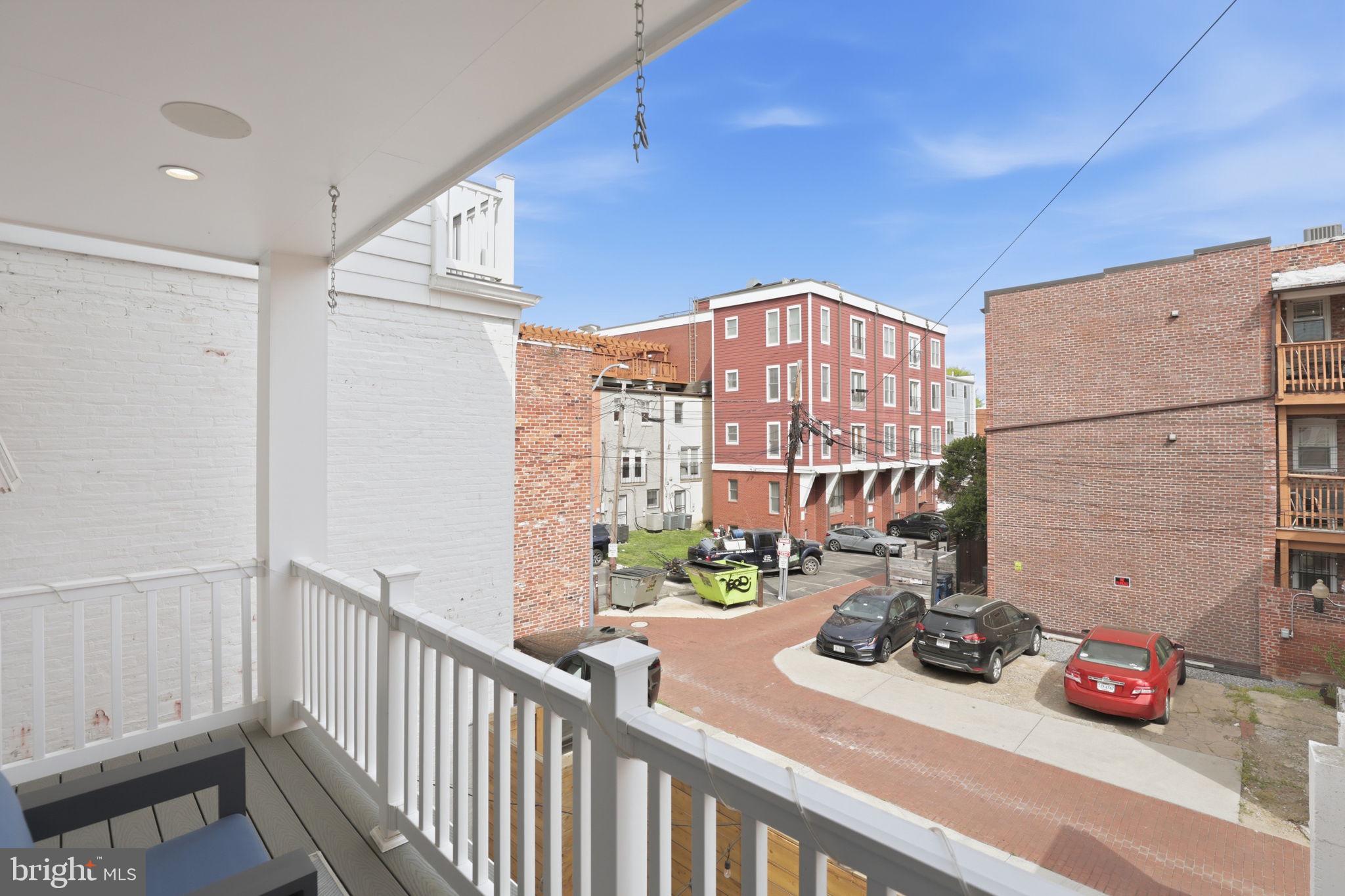LOGAN CIRCLE - Residential