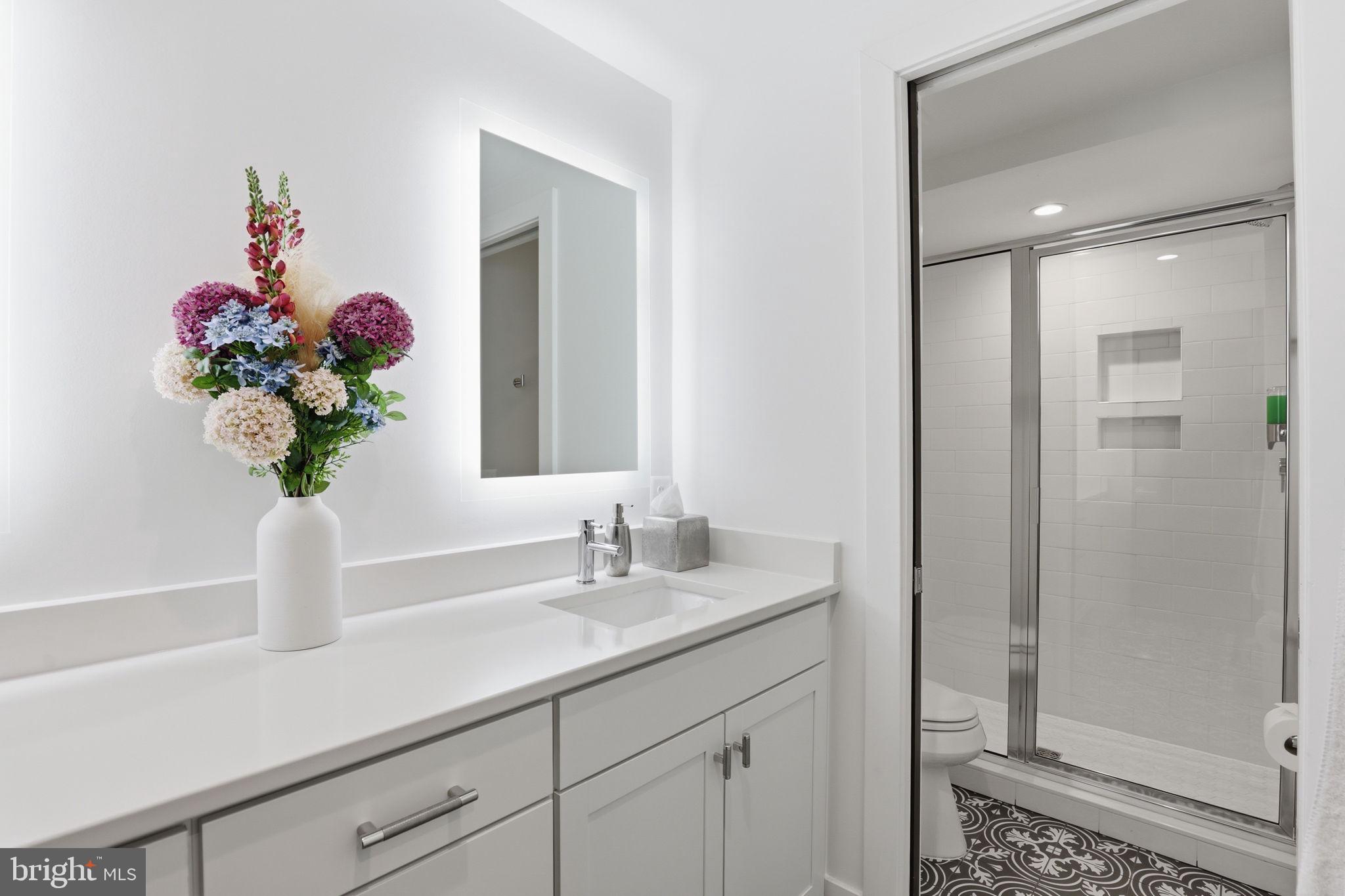 LOGAN CIRCLE - Residential
