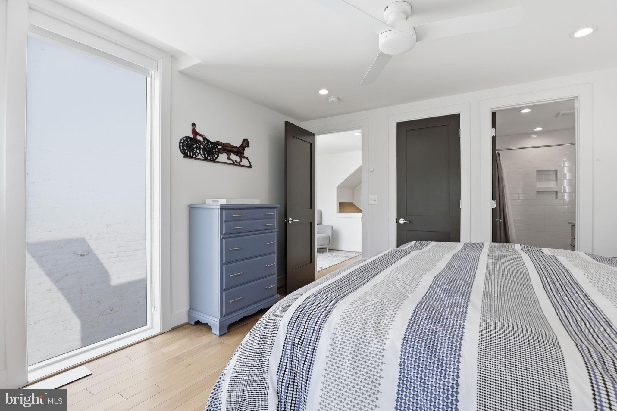 LOGAN CIRCLE - Residential