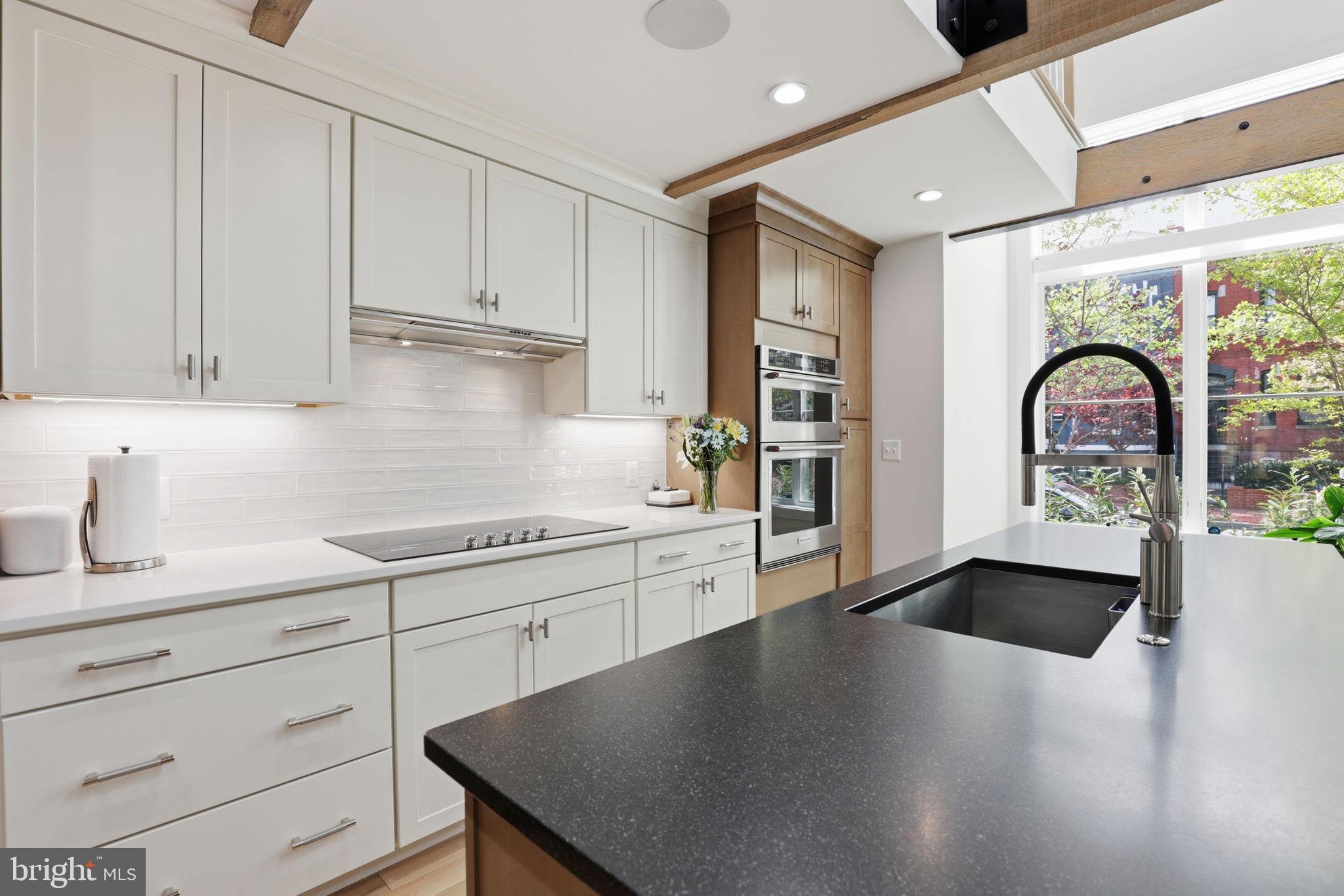 LOGAN CIRCLE - Residential