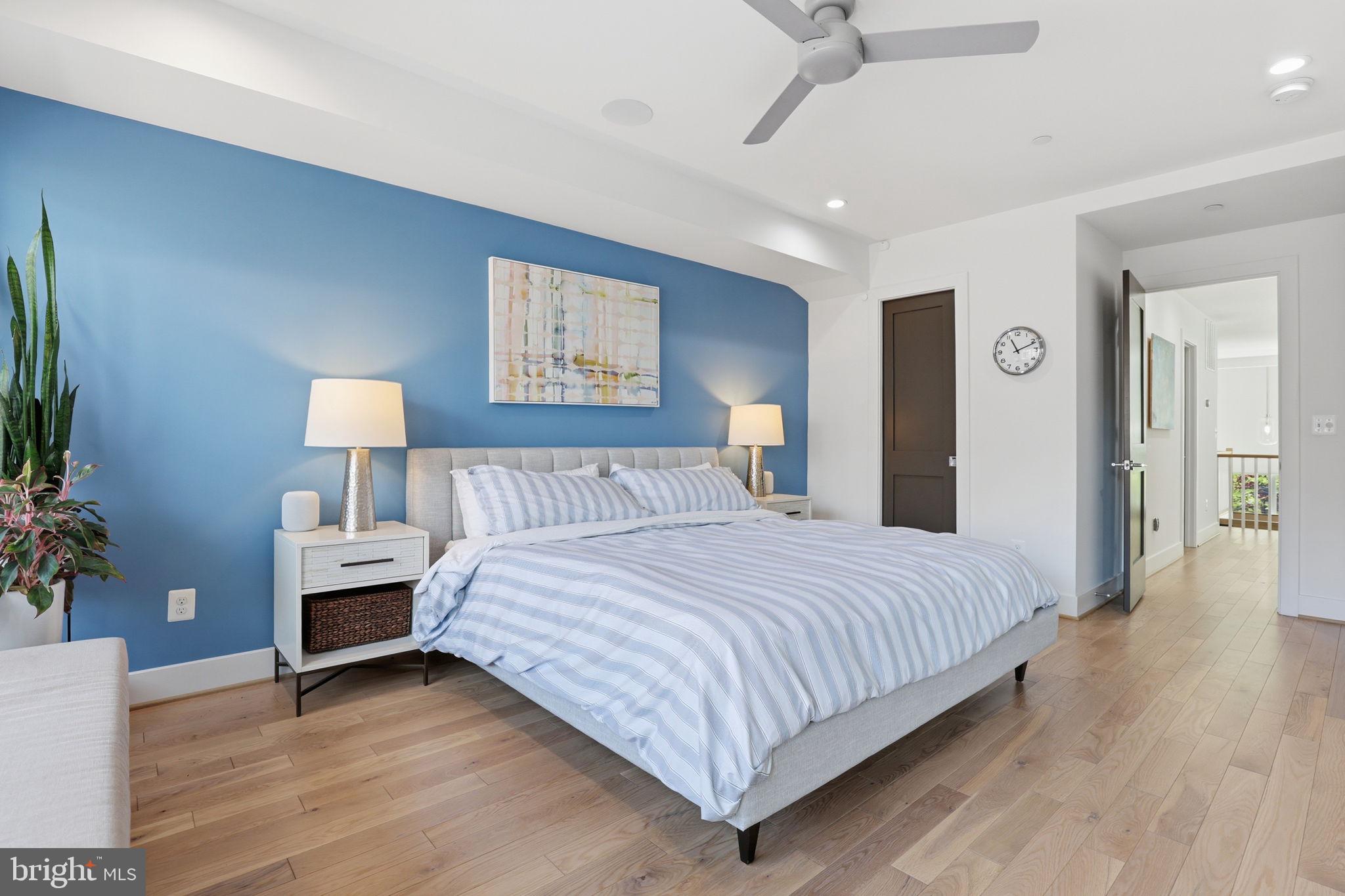 LOGAN CIRCLE - Residential