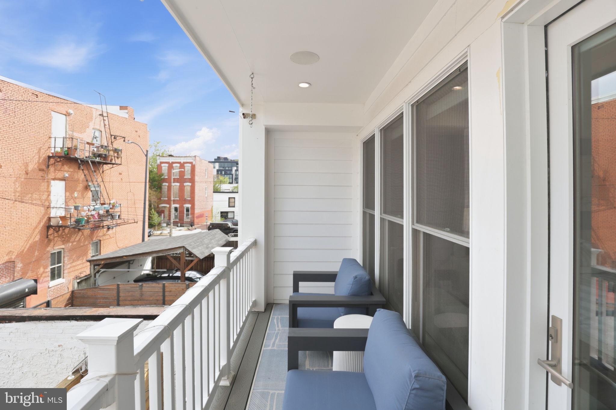 LOGAN CIRCLE - Residential