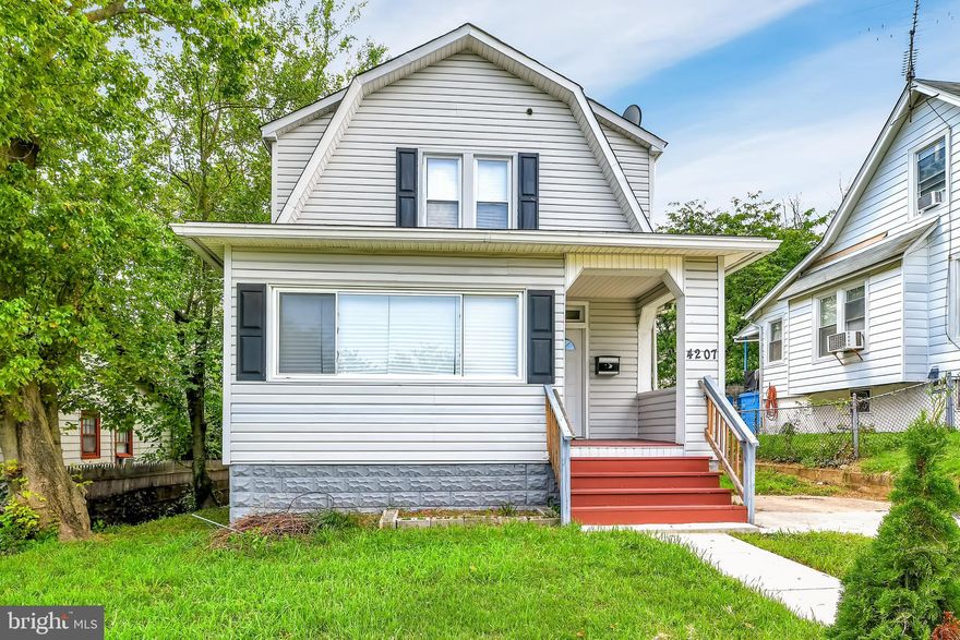 Home needs about $10,000 in improvements for an ARV of $180,000 - $200,000! Fantastic home needs just a little TLC! Beautifully renovated in 2017! Spectacular front room allows oodles of natural light into the home, perfect for your office or reading nook! Just steps away is the 1st-floor bedroom with attached full bathroom. In between, the perfect open floor plan with completely upgraded kitchen and beautiful floors.  A Fantastic way to enjoy spending time with family and friends!