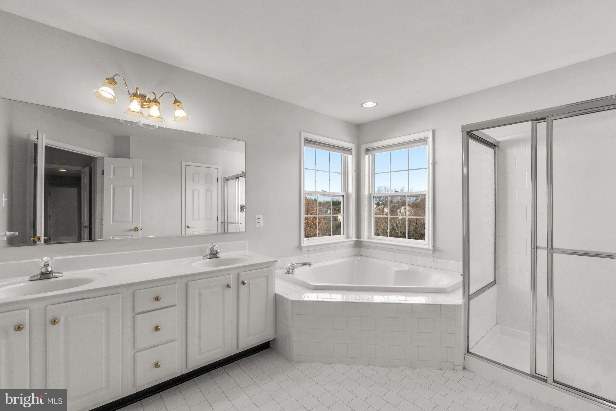 BRYNWOOD HILLS - Residential