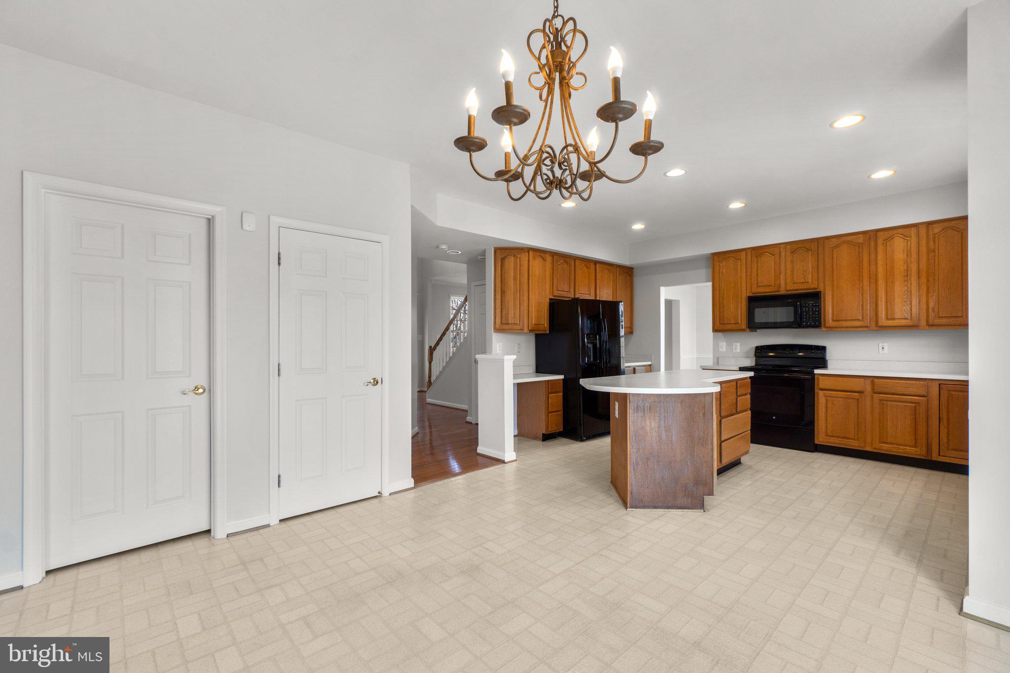 BRYNWOOD HILLS - Residential