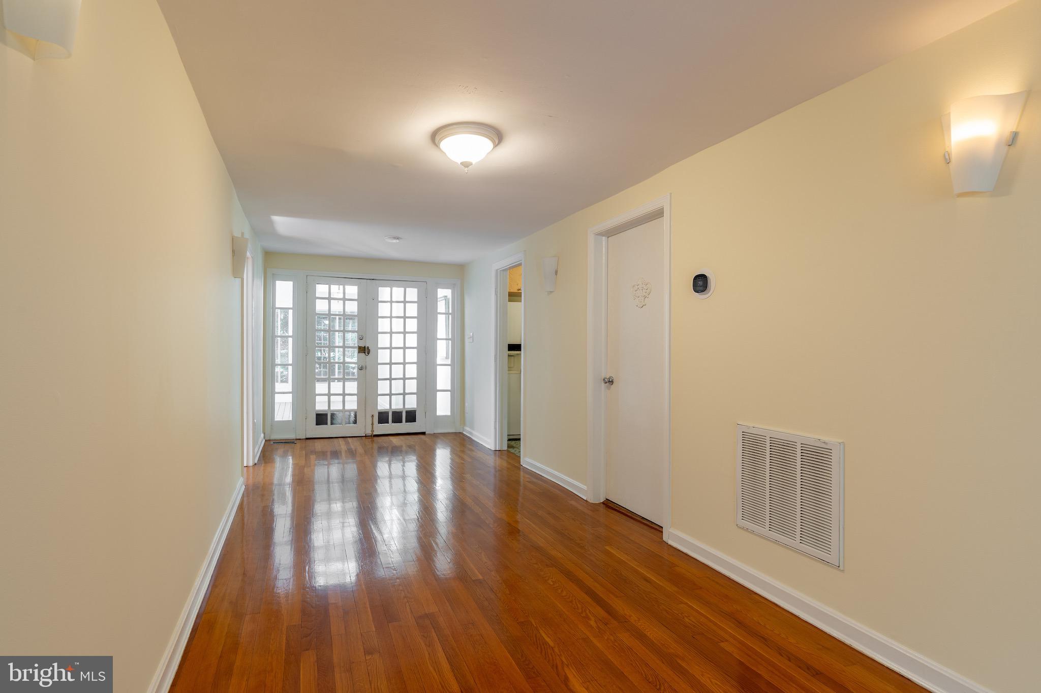 GLEN ECHO HEIGHTS - Residential Lease