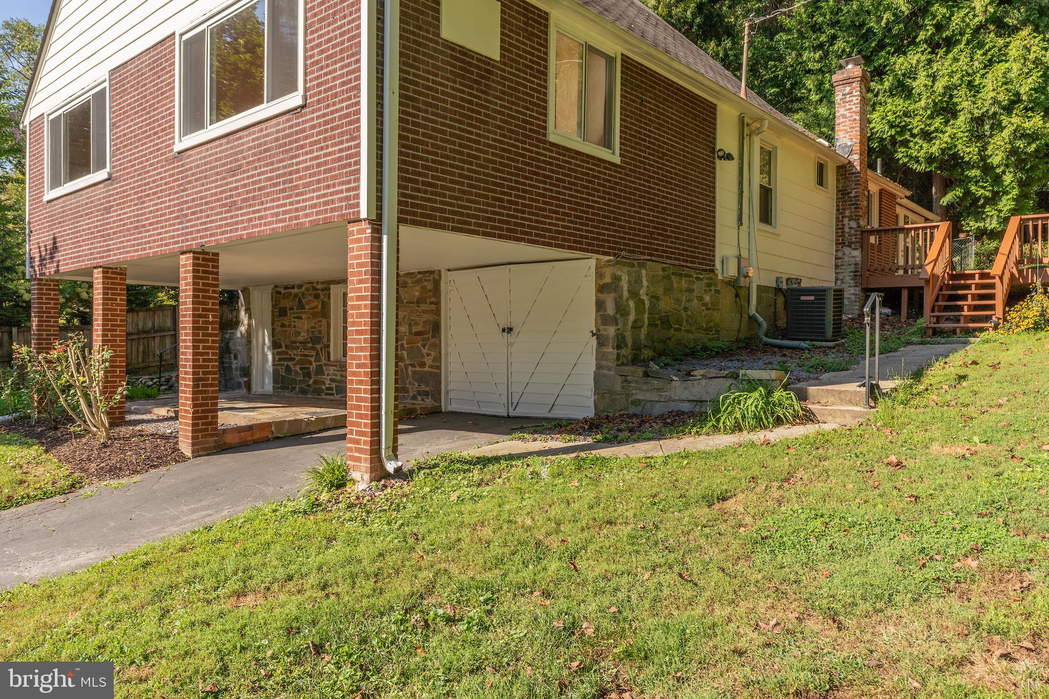 GLEN ECHO HEIGHTS - Residential Lease