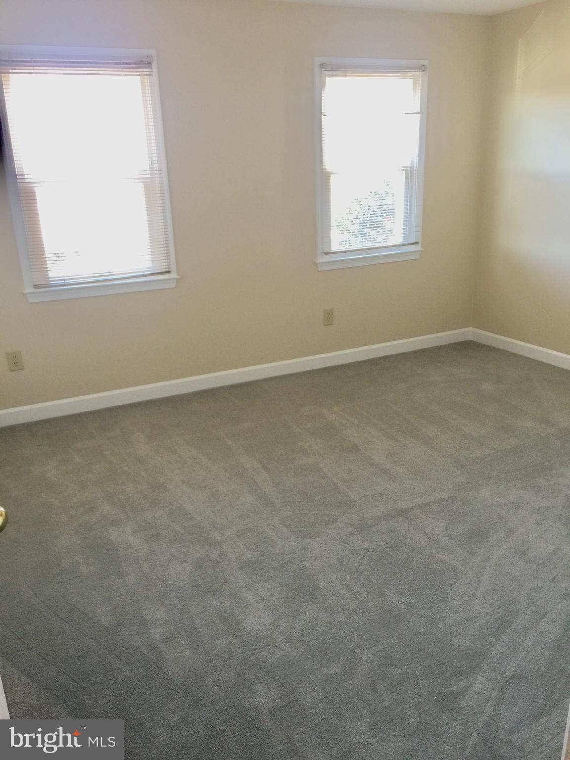 PT ROCKVILLE OUT RES. 3 - Residential Lease