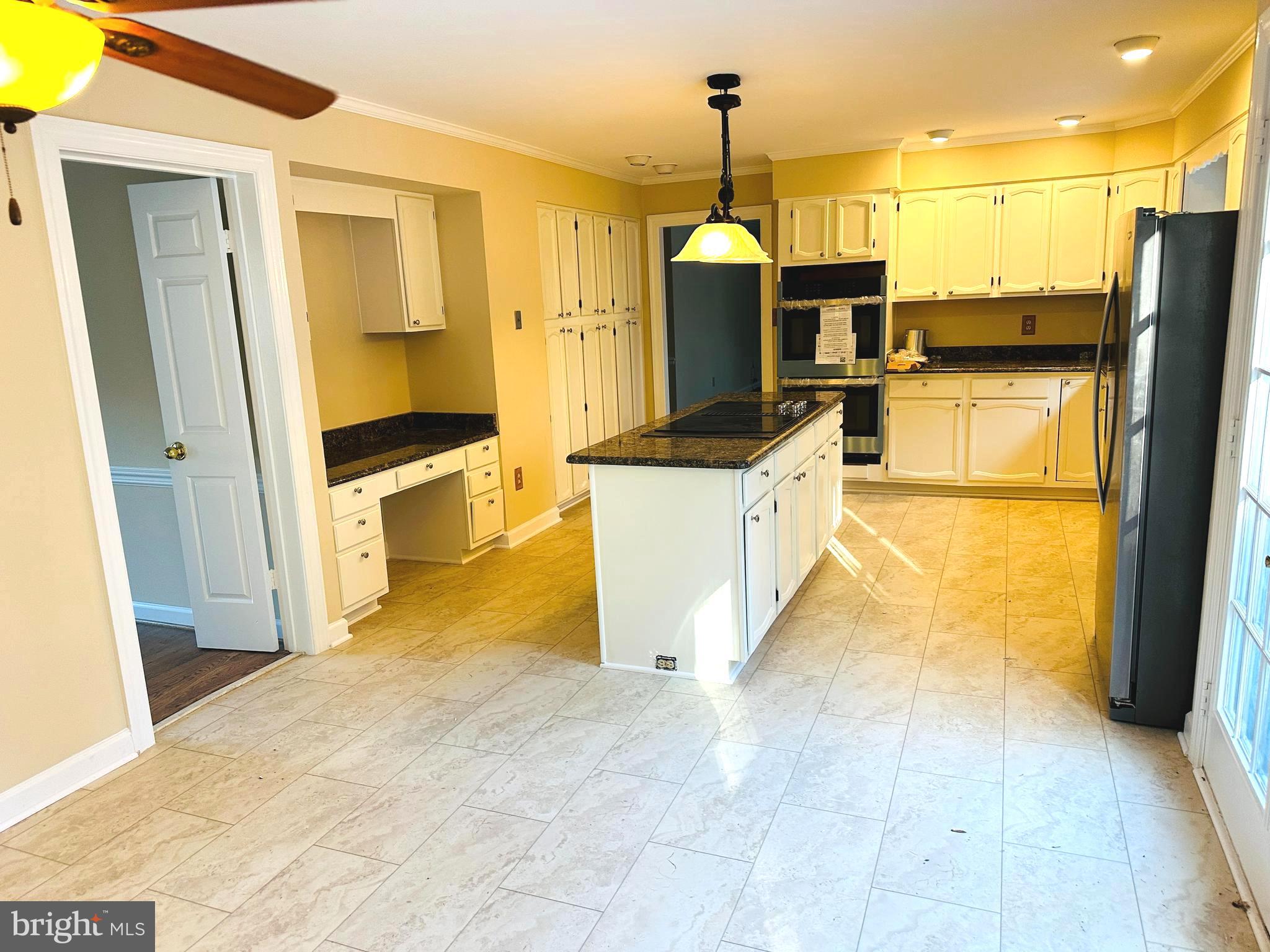 PT ROCKVILLE OUT RES. 3 - Residential Lease