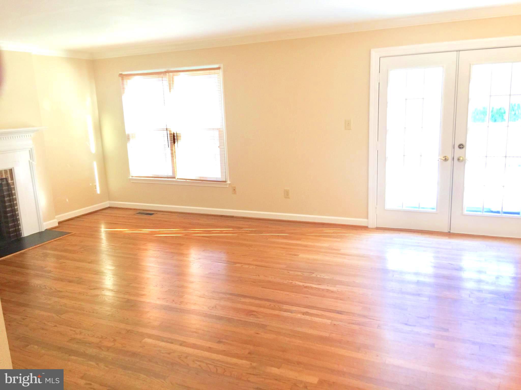 PT ROCKVILLE OUT RES. 3 - Residential Lease