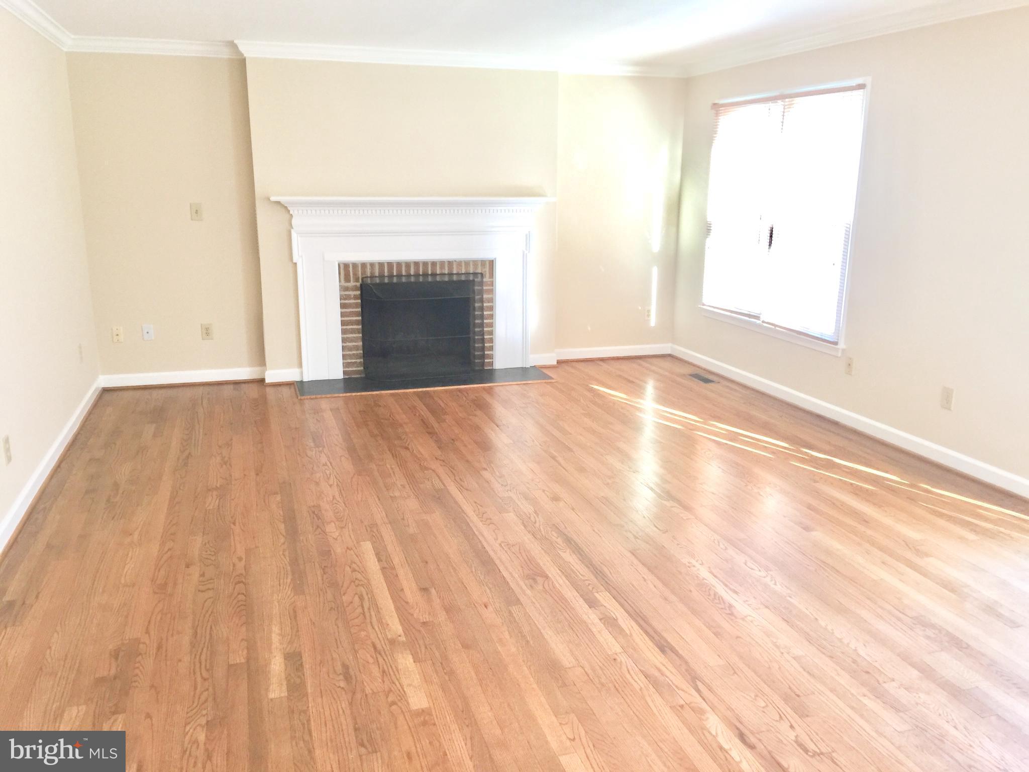 PT ROCKVILLE OUT RES. 3 - Residential Lease