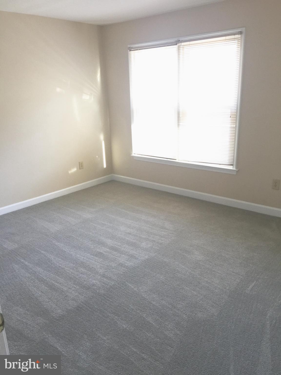 PT ROCKVILLE OUT RES. 3 - Residential Lease