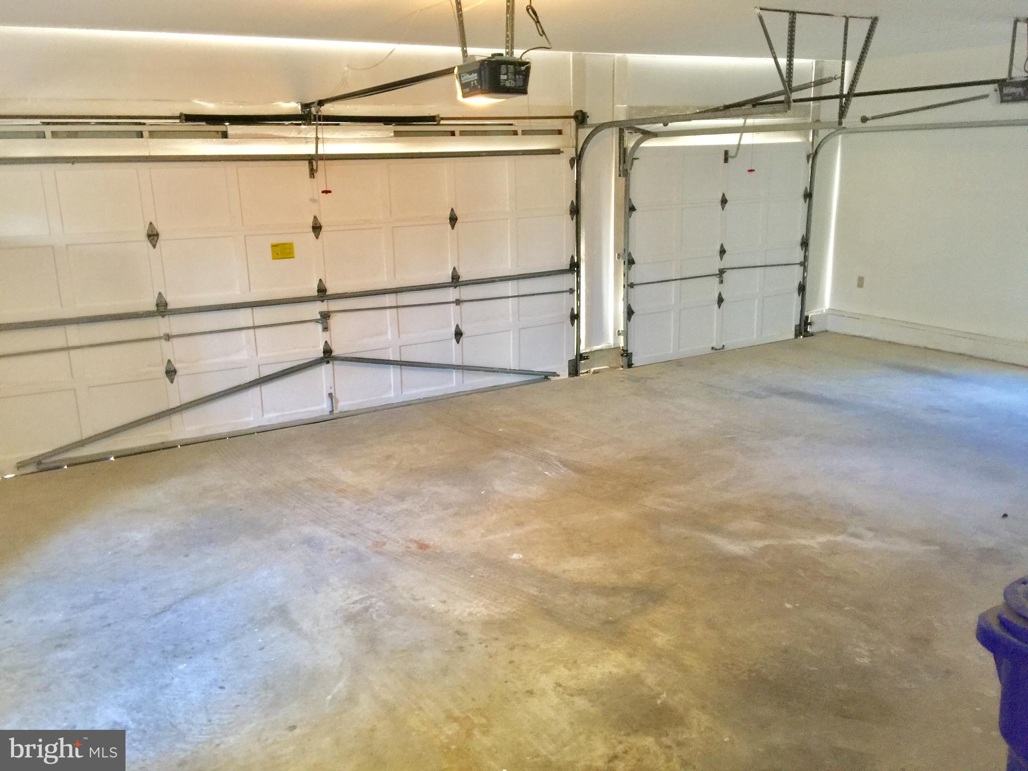 PT ROCKVILLE OUT RES. 3 - Residential Lease