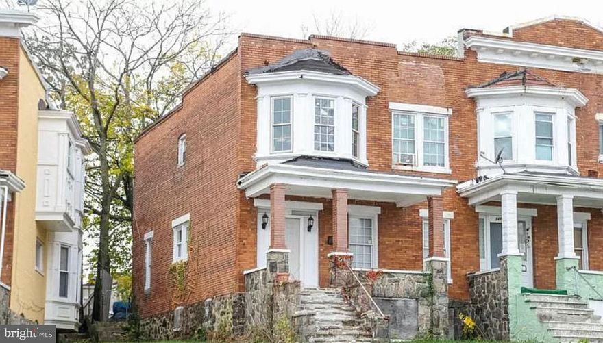 INVESTOR SPECIAL!!!  AWESOME PROPERTY LOCATED IN THE UP AND COMING PARK HEIGHTS NEIGHBORHOOD. TLC WILL BRING  INSTANT EQUITY  -  GREAT BONES!! CALL FOR APPOINTMENT. SPACIOUS END ROW TOWNHOME WITH ORIGINAL HARDWOODS, COVERED FRONT PORCH, AND LOTS OF POTENTIAL. BUY NOW AS THIS HOME IS EXPECTED TO GO FAST!  CALL AGENT FOR  DETAILS AND TO SCHEDULE A TOUR.   THIS HOME IS ZONED R6 AND CAN BE USED AS A MULIT UNIT AND COMMERCIAL PROPERTY AS WELL.