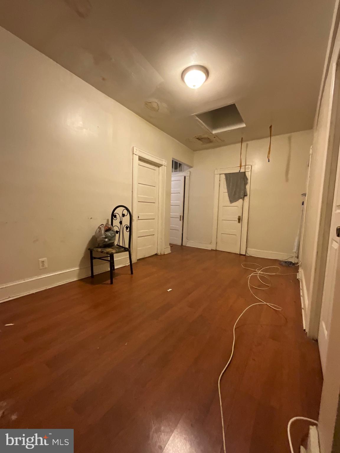 PARK CIRCLE - Residential