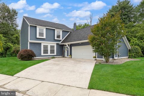 Photo of 22 Rose Court, MOUNT LAUREL, NJ 08054 (MLS # NJBL2114698)