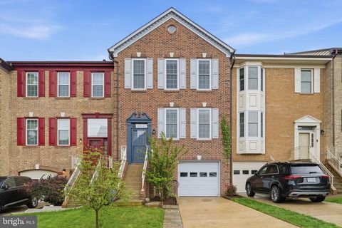Photo of 6010 Wescott Hills Way, ALEXANDRIA, VA 22315 (MLS # VAFX2307728)