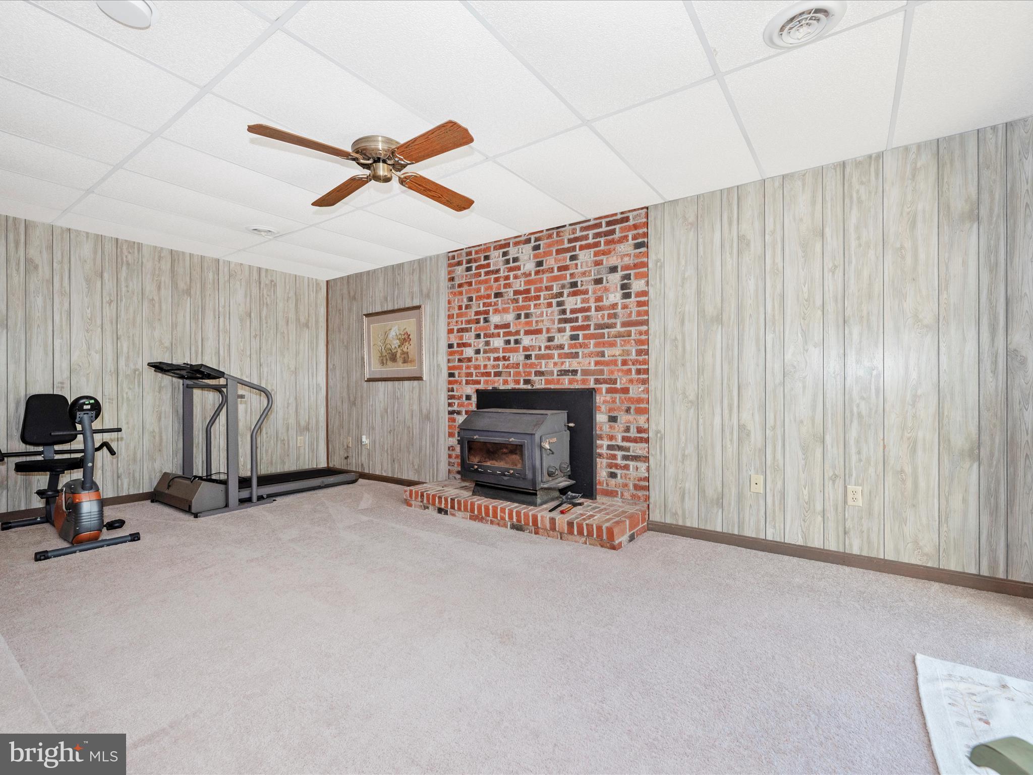 PICNIC WOODS ESTATES - Residential