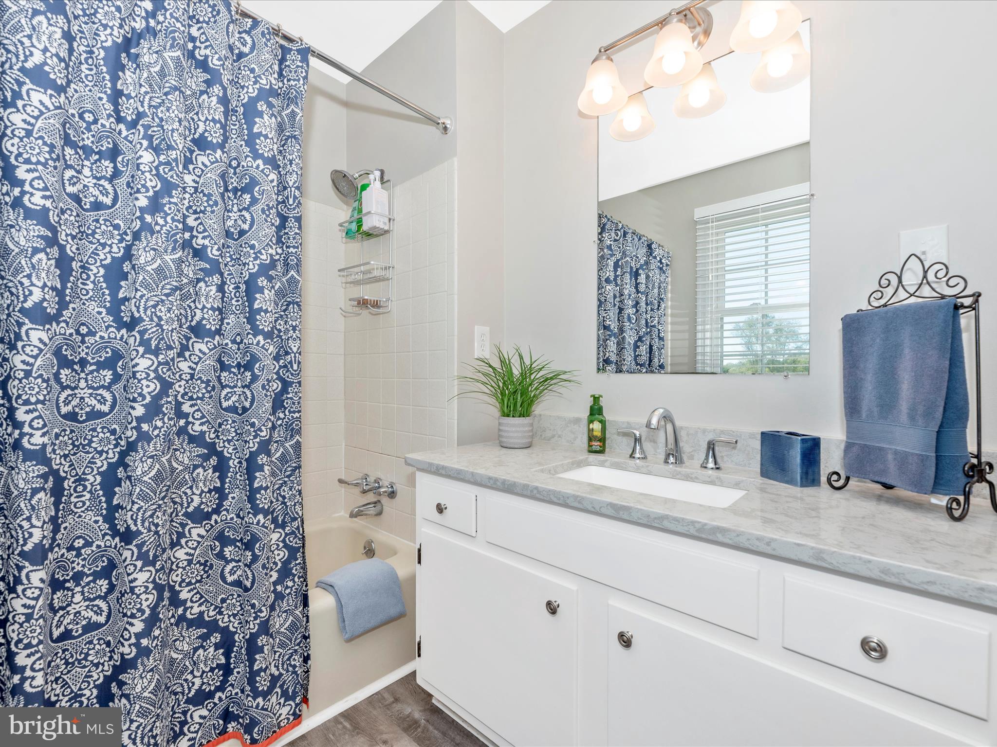 PICNIC WOODS ESTATES - Residential