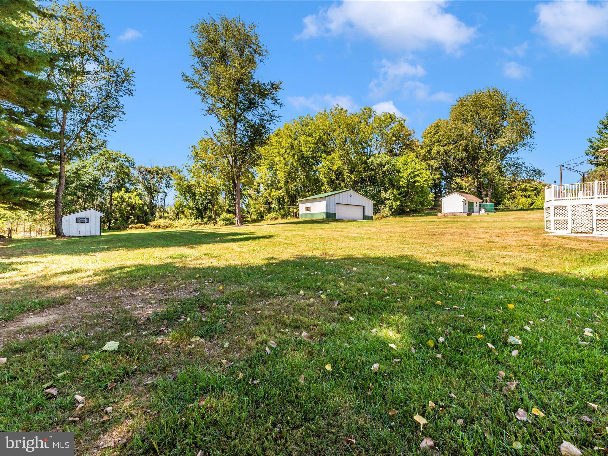 PICNIC WOODS ESTATES - Residential