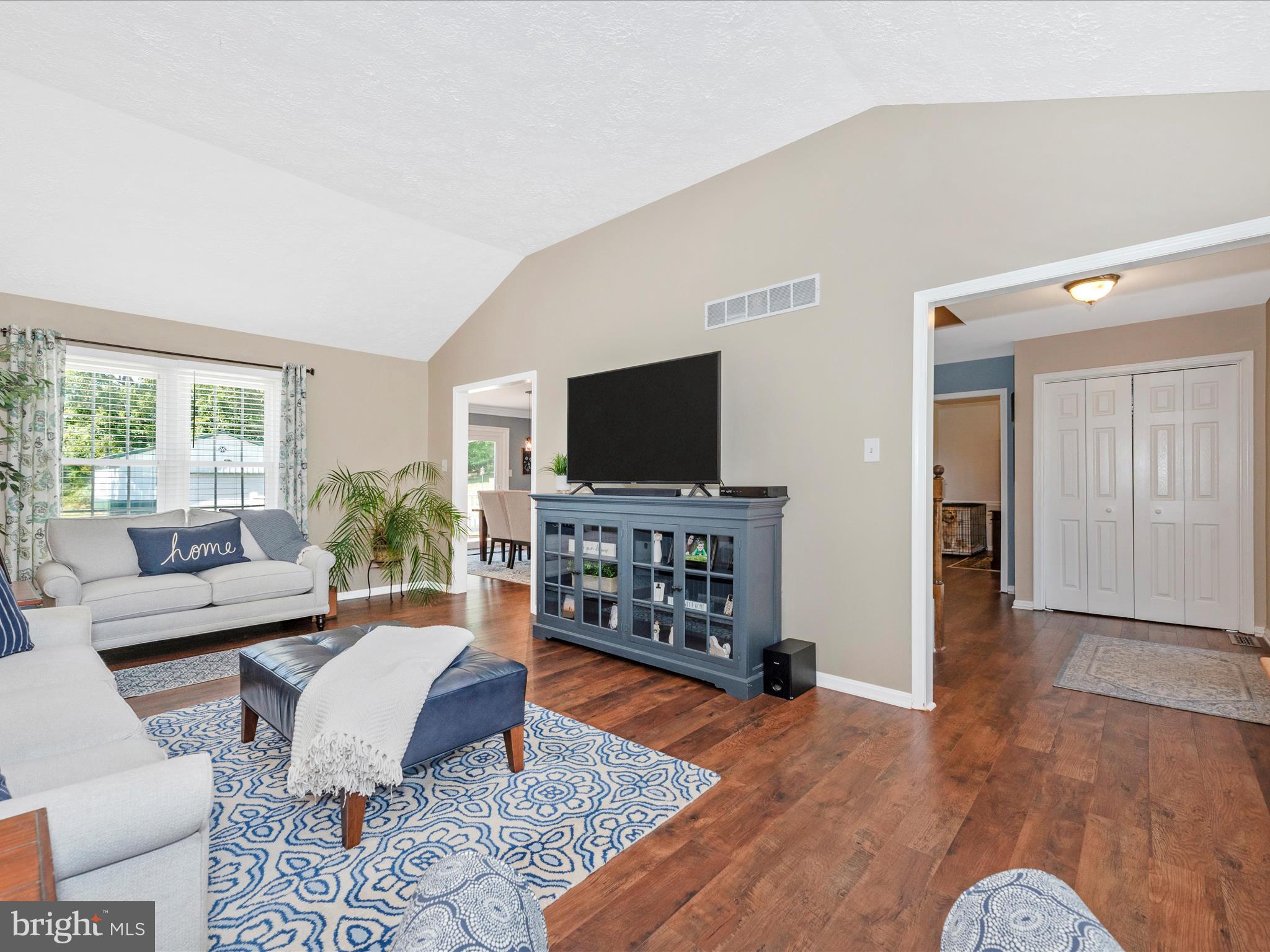 PICNIC WOODS ESTATES - Residential