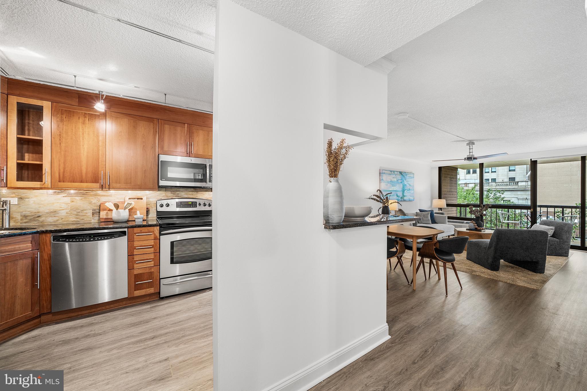 233 S 6TH STREET 506