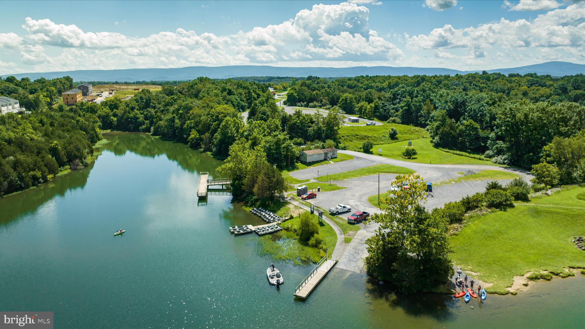 LAKE FREDERICK - Residential