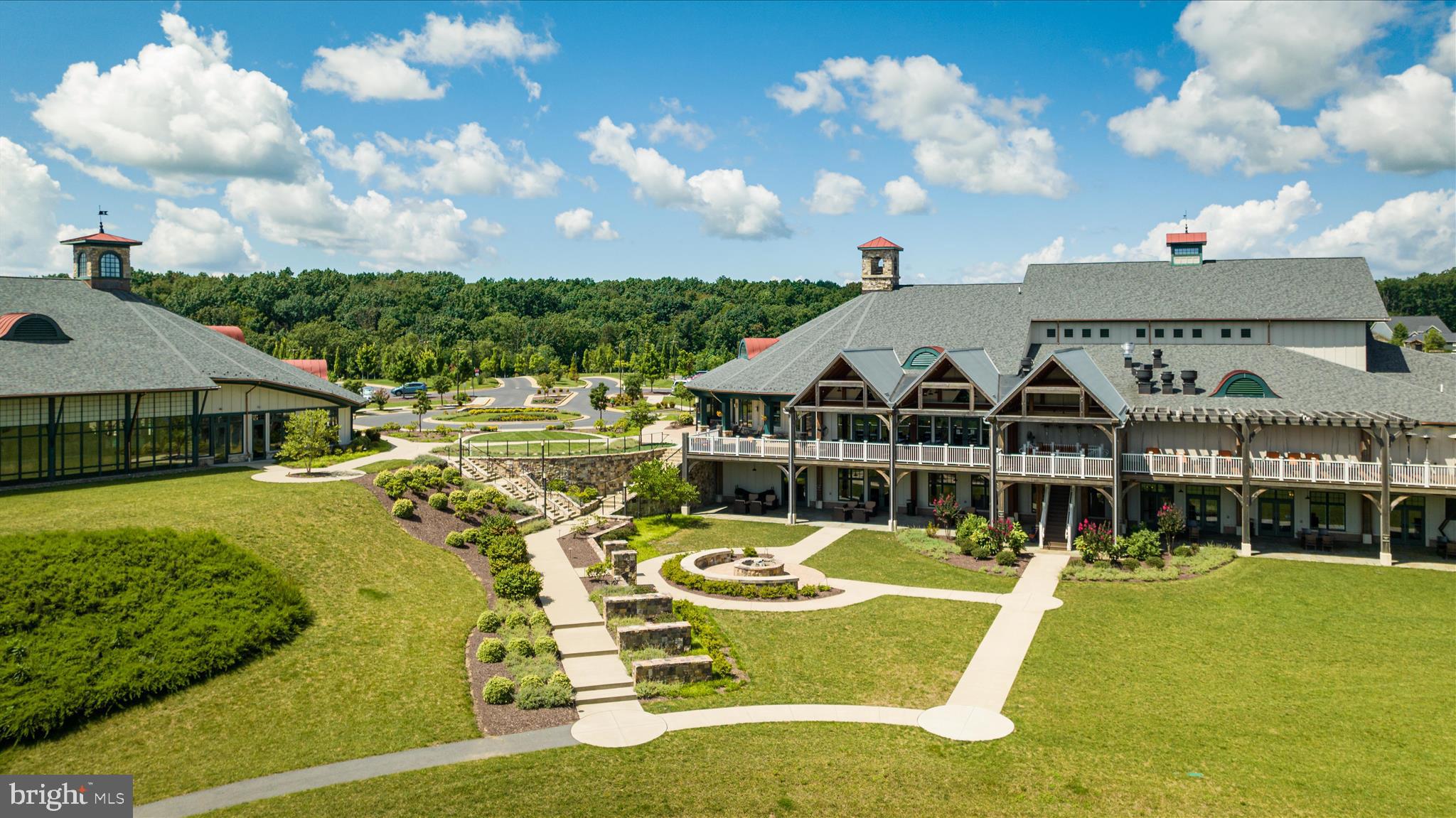 LAKE FREDERICK - Residential