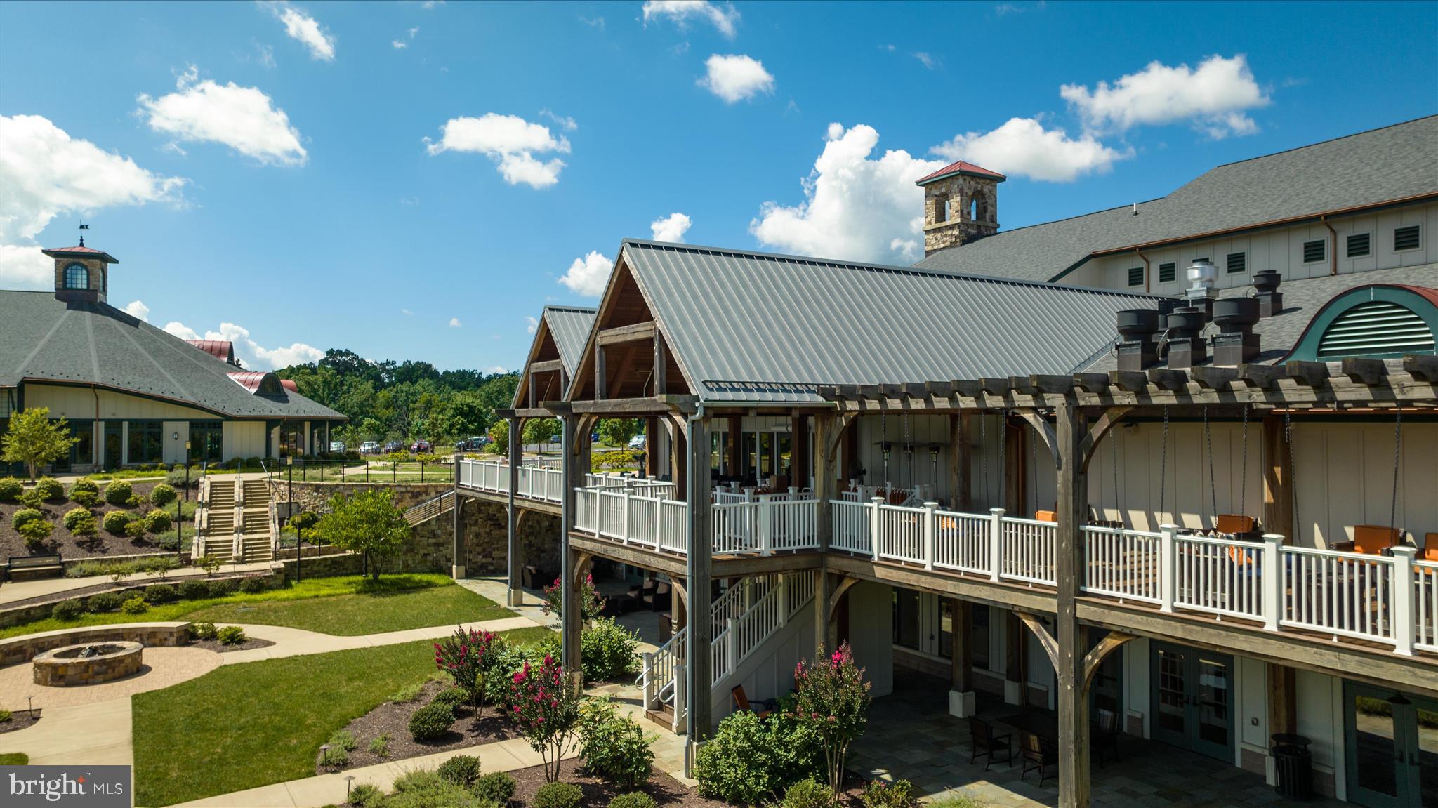LAKE FREDERICK - Residential