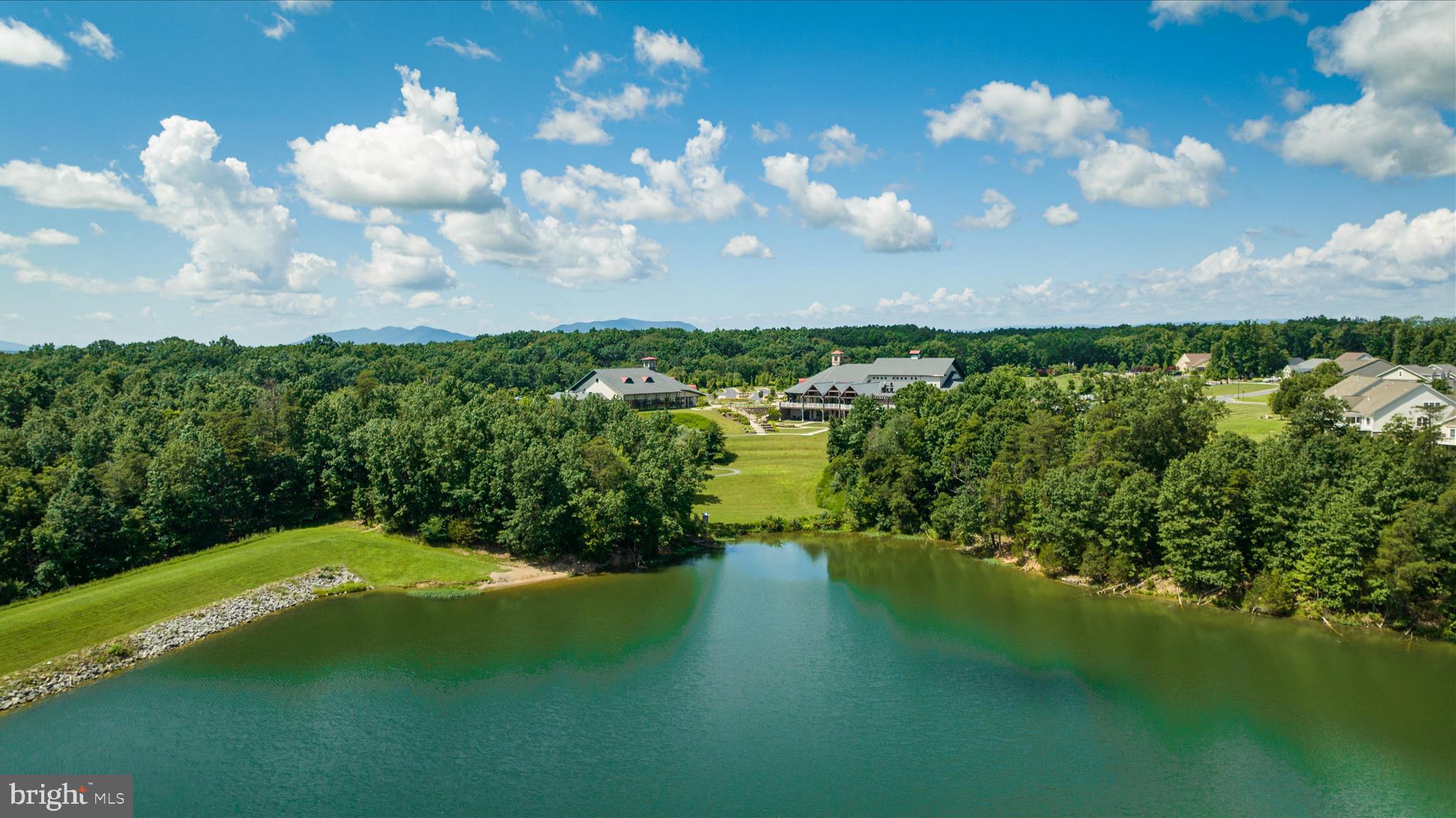 LAKE FREDERICK - Residential