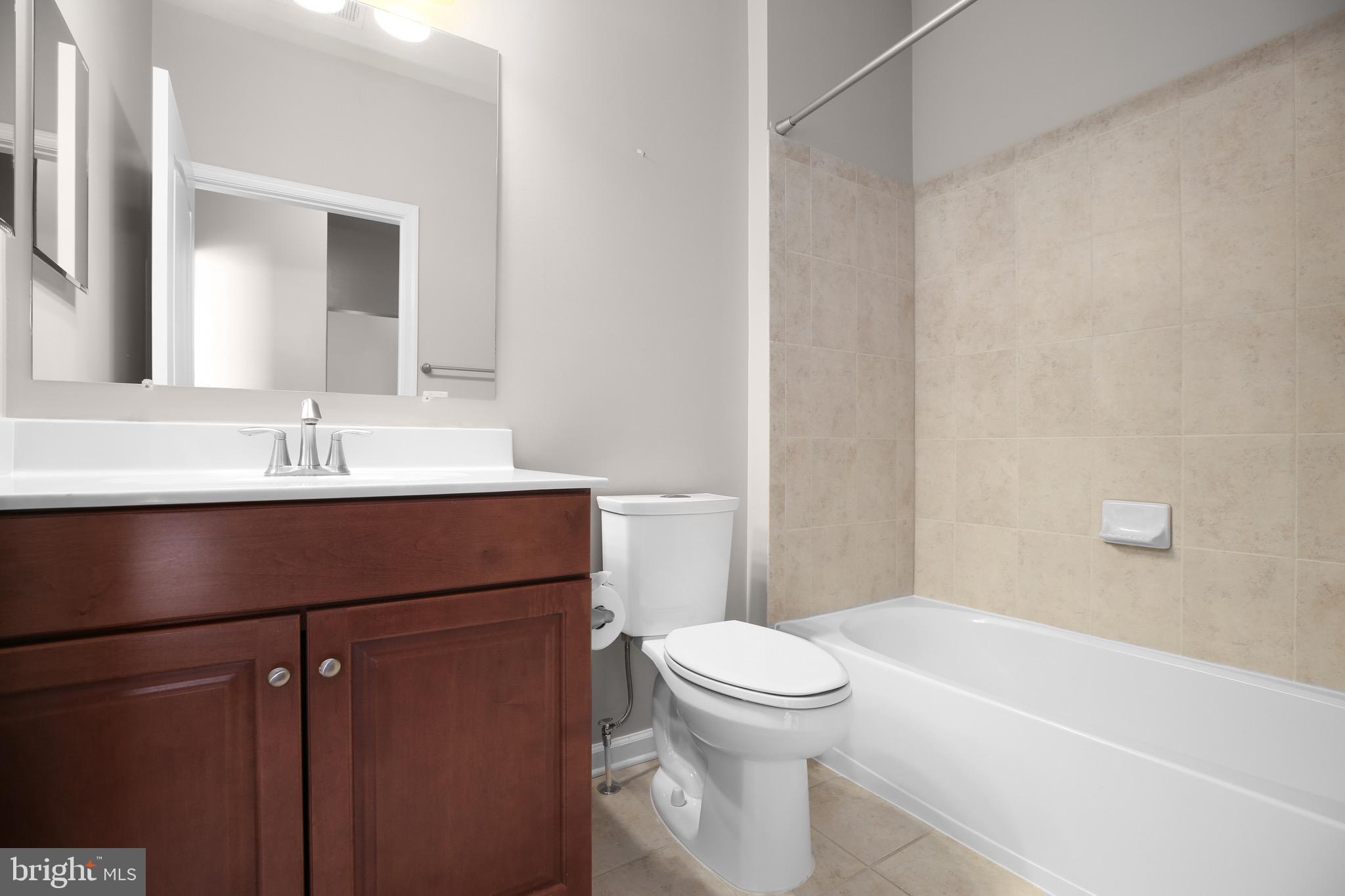 VIRGINIA HERITAGE AT LEE'S PARK - Residential