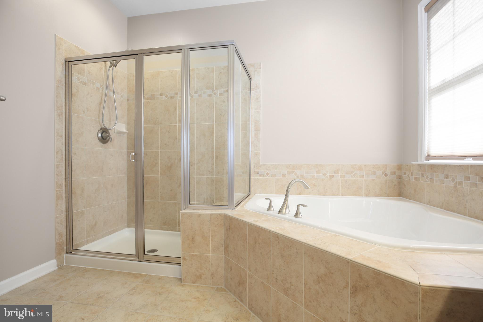 VIRGINIA HERITAGE AT LEE'S PARK - Residential